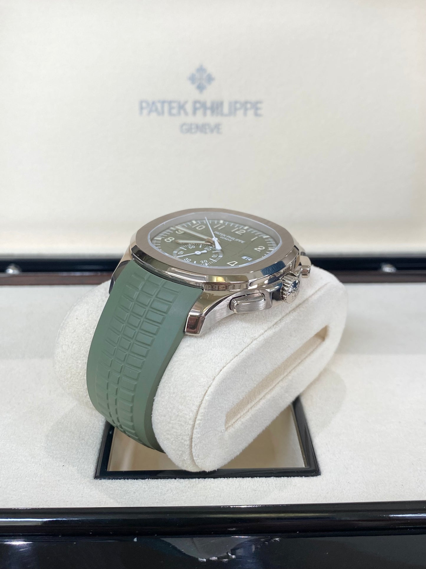 2021 Patek Philippe Aquanaut Self-Winding 5968G-010