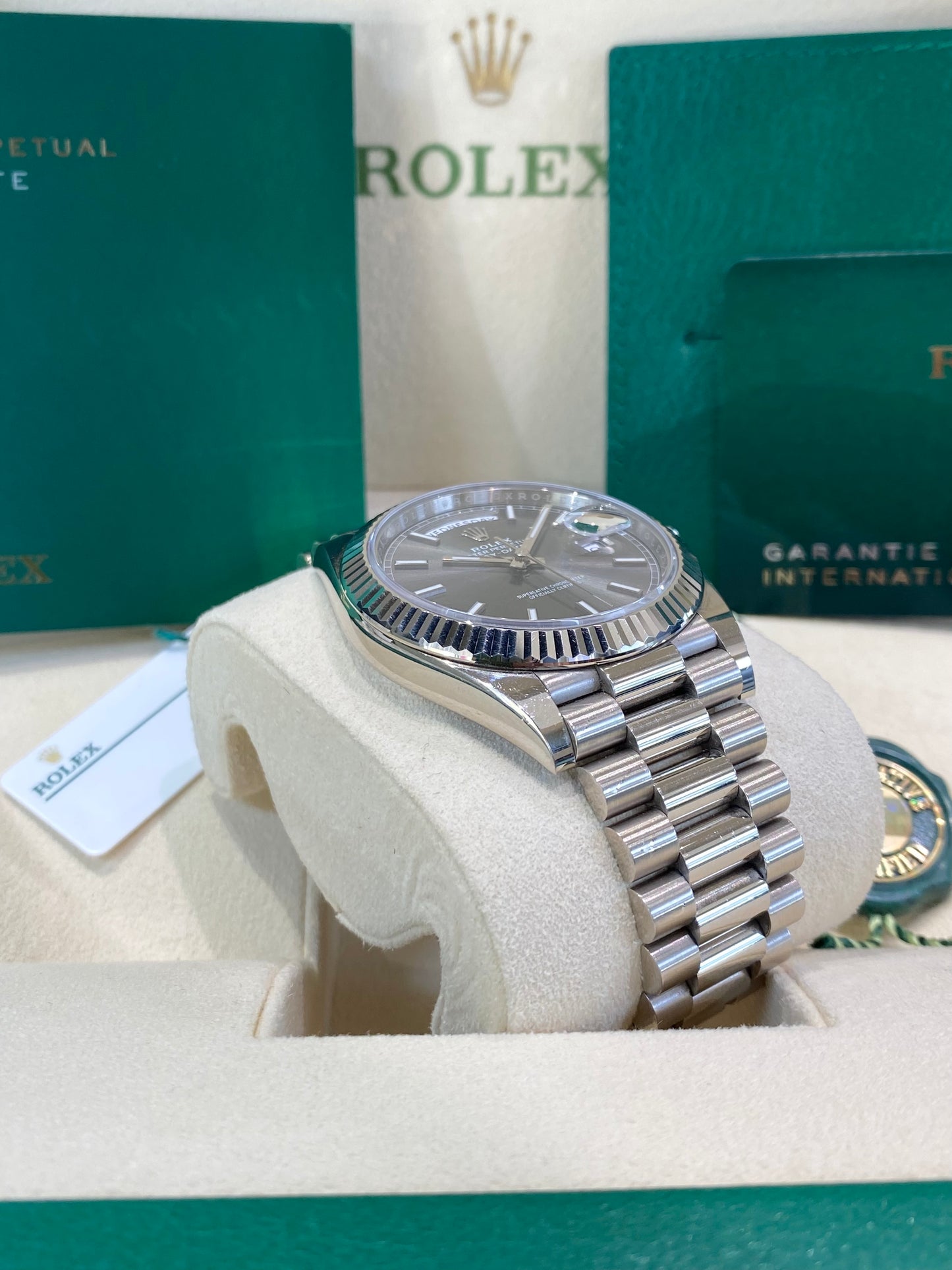 Rolex Day-Date 40 228239