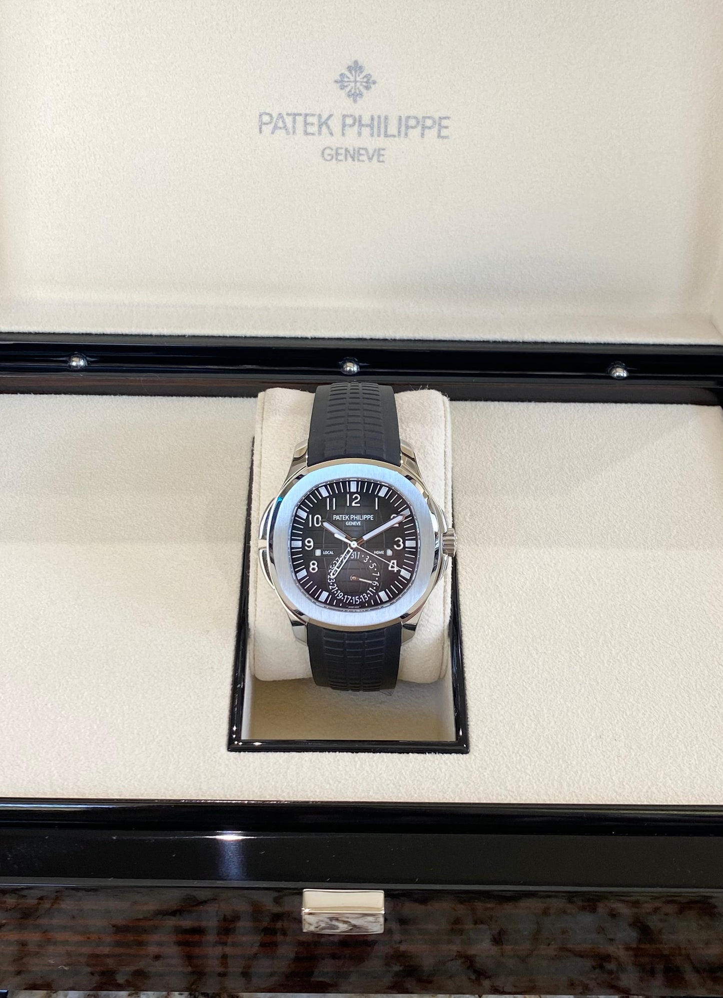 2024 Patek Philippe Aquanaut Travel Time 5164A