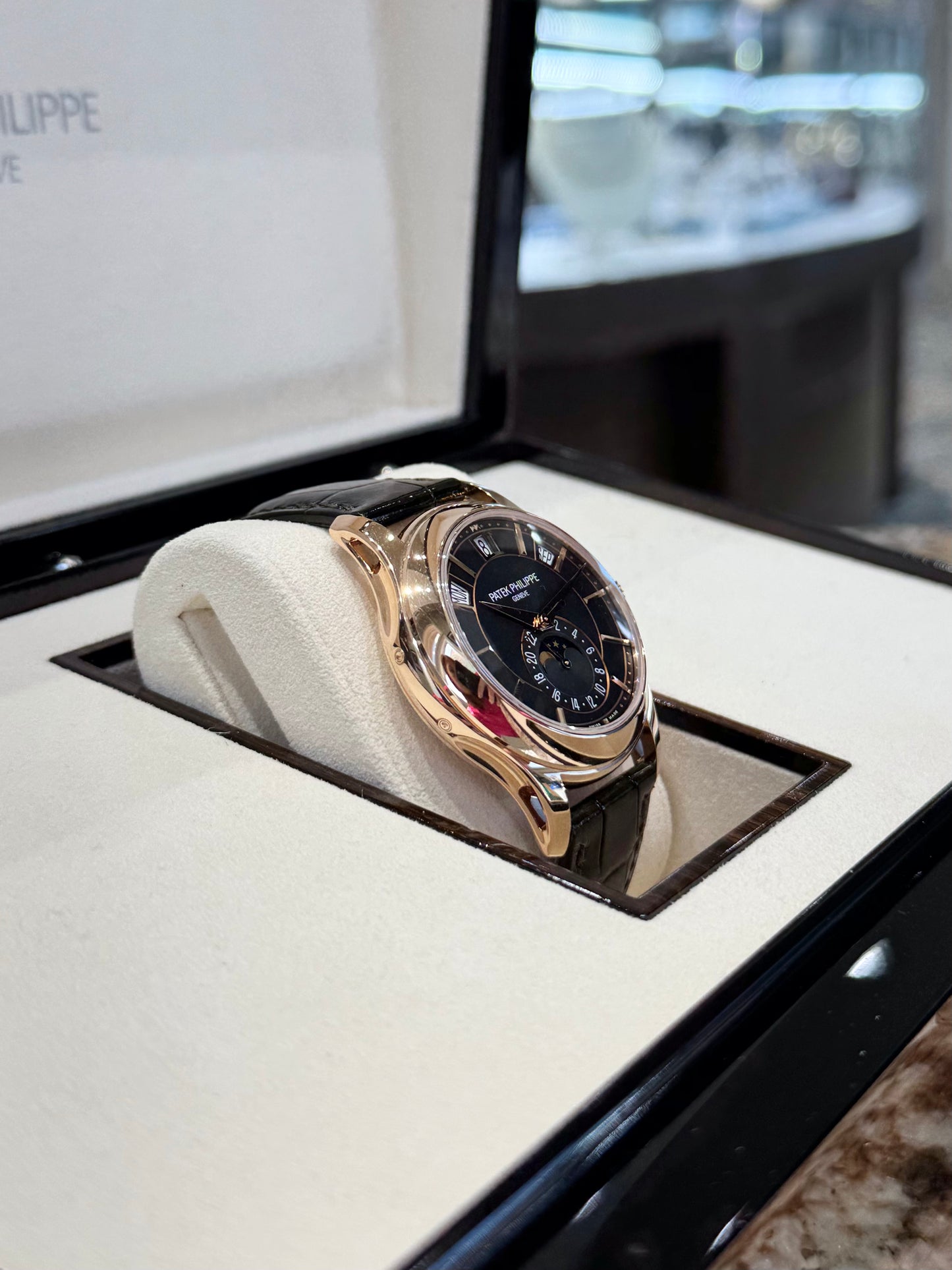 2022 Patek Philippe Annual Calendar Reference 5205R