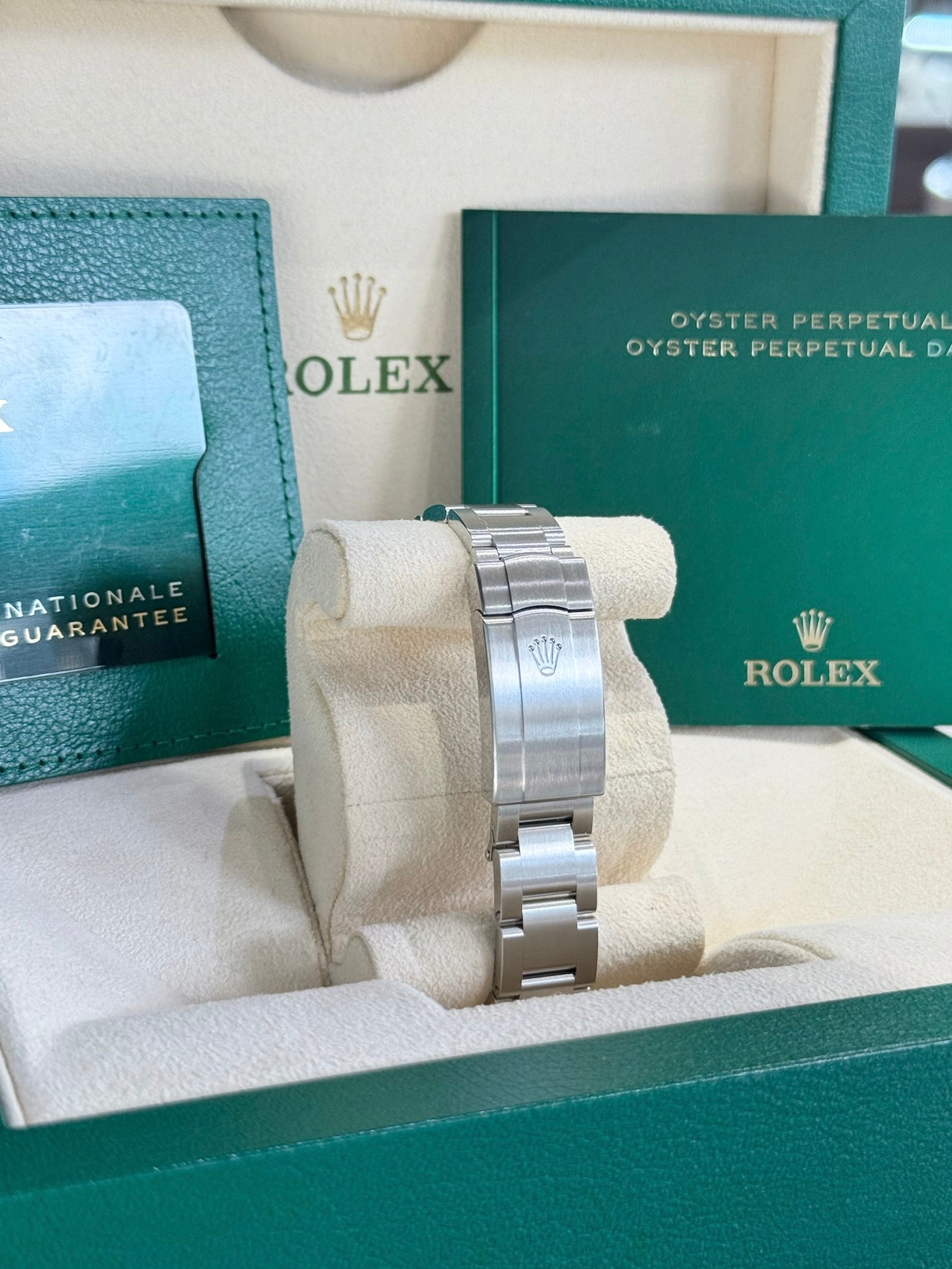 2025 Rolex Oyster Perpetual 34 124200