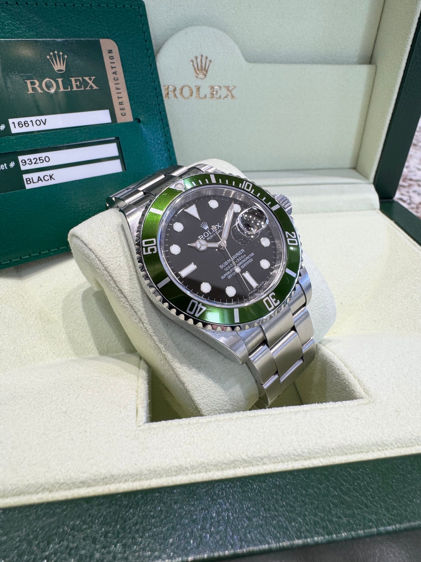 2007 Rolex Submariner Kermit 16610LV