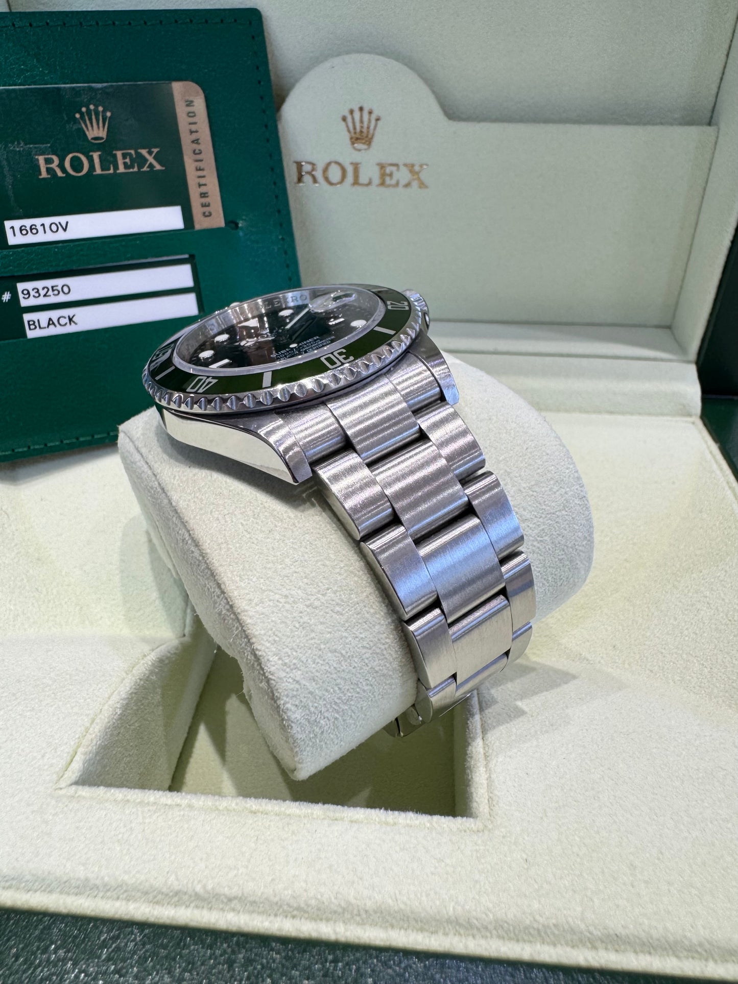 2007 Rolex Submariner Kermit 16610LV