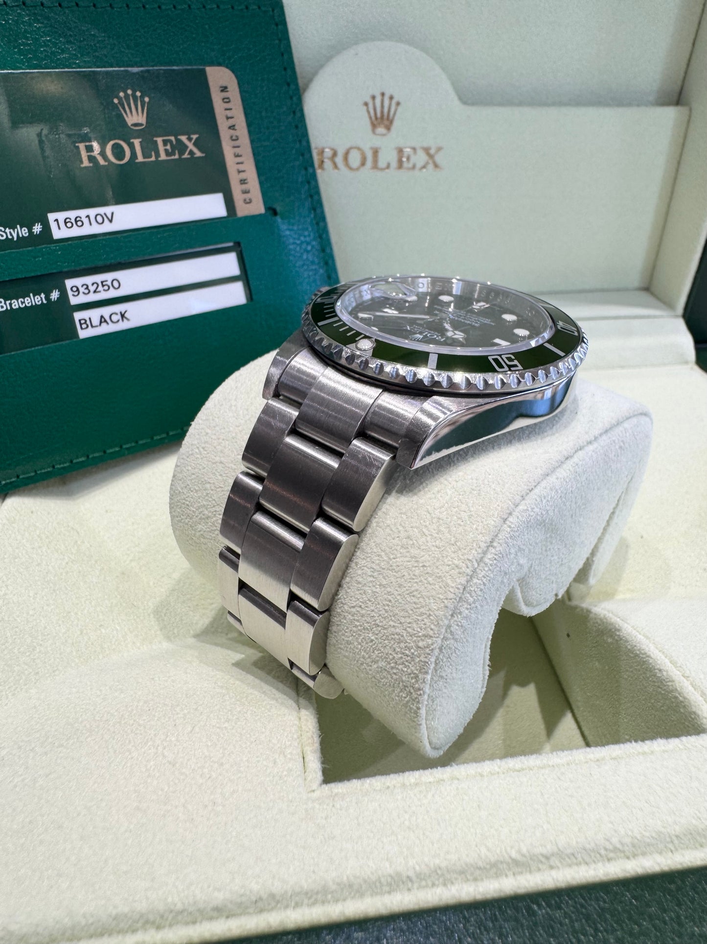 2007 Rolex Submariner Kermit 16610LV