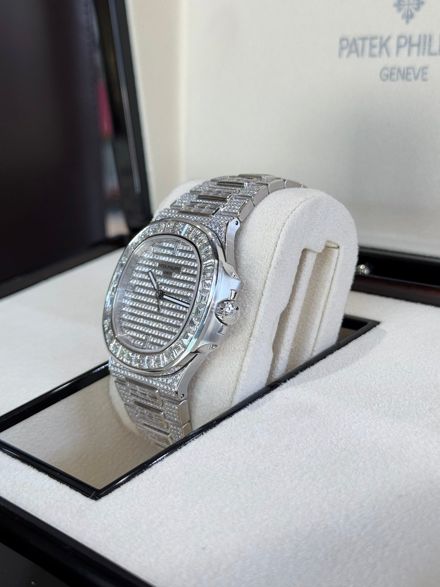 2024 Patek Philippe Nautilus 5719/10G-010
