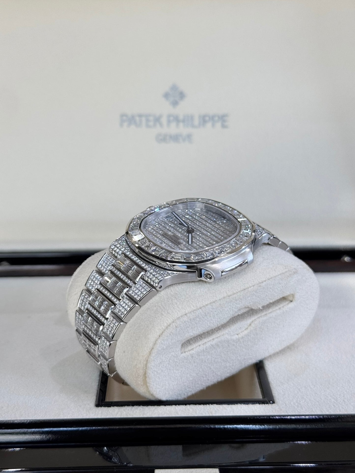 2024 Patek Philippe Nautilus 5719/10G-010
