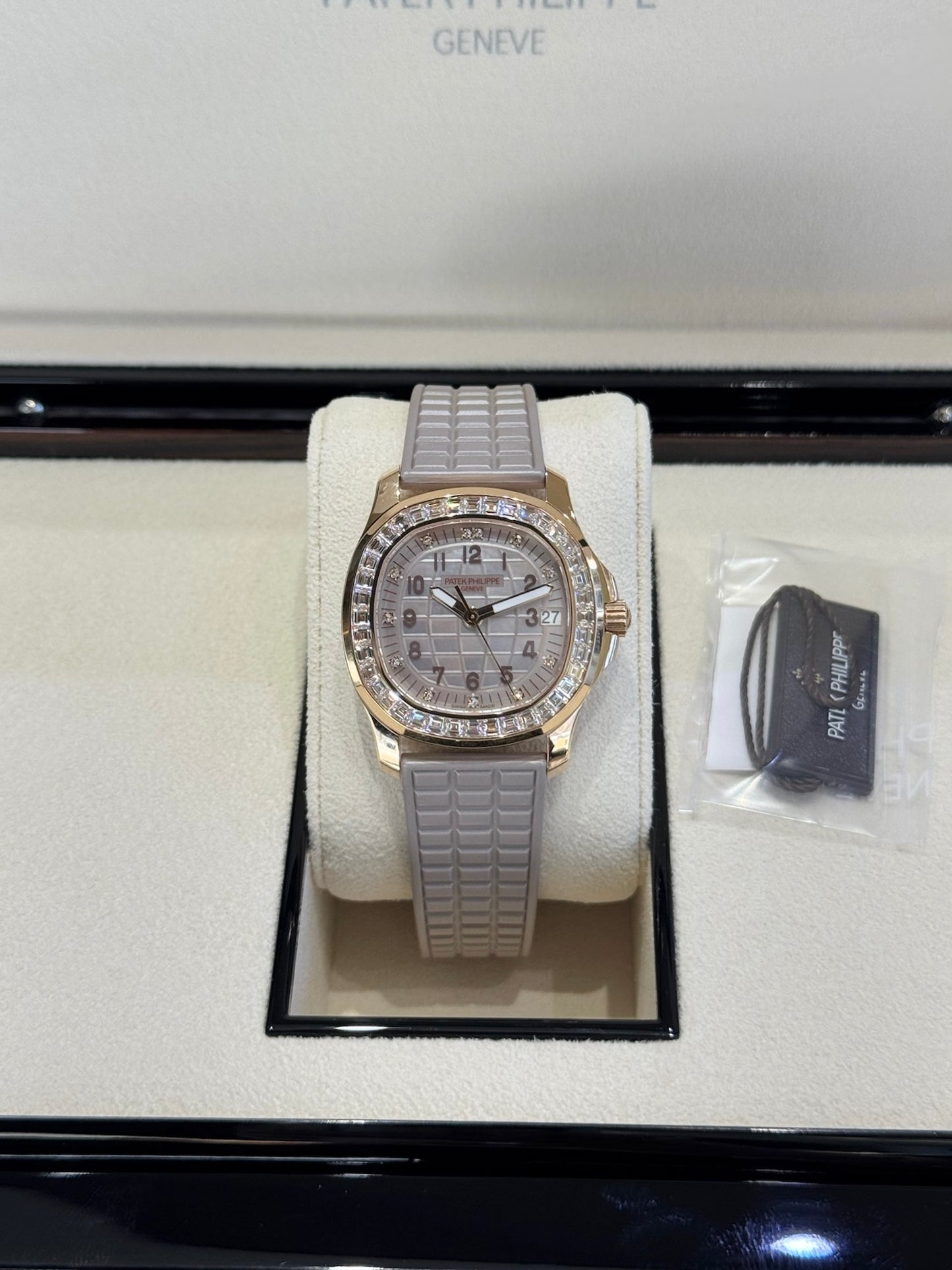 2026 Patek Philippe Aquanaut Luce Joaillerie 5072R-001