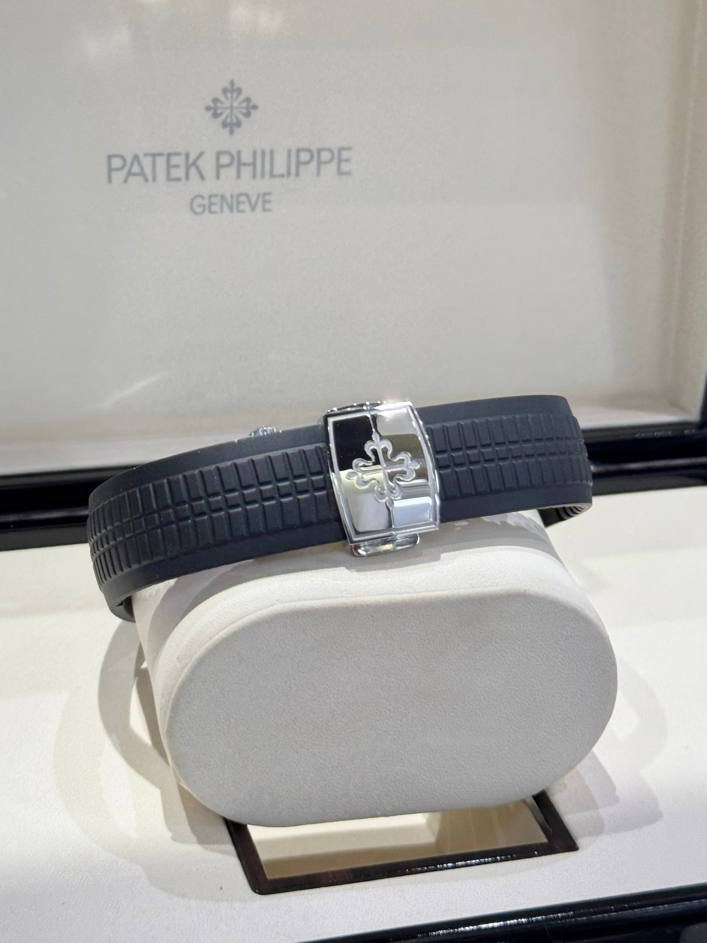 2022 Patek Philippe Aquanaut Self-Winding 5167A-001