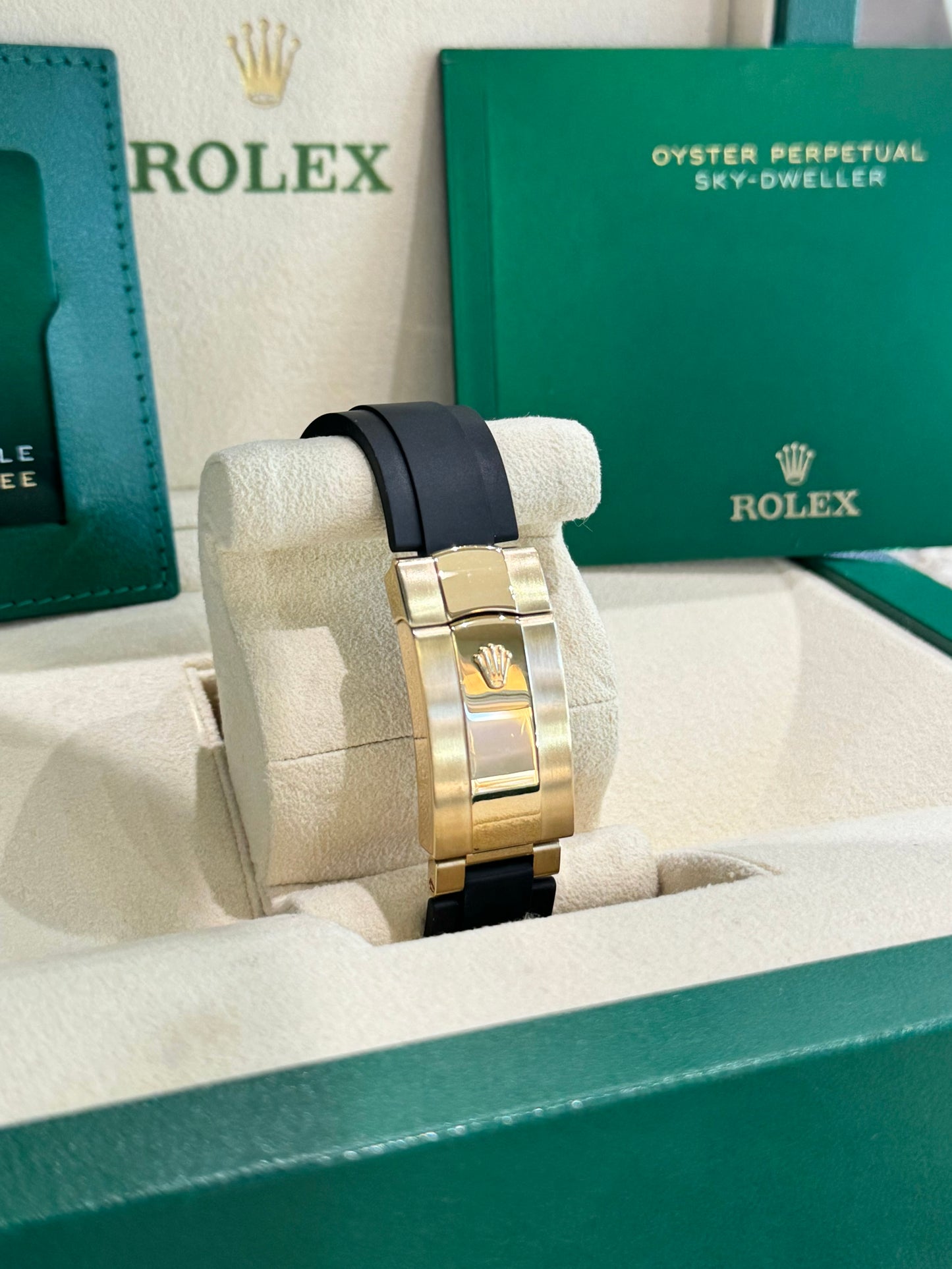 2022 Rolex Sky-Dweller 326238