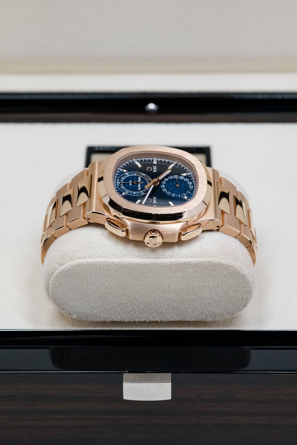 2021 Patek Philippe Nautilus Travel Time 5990/1R