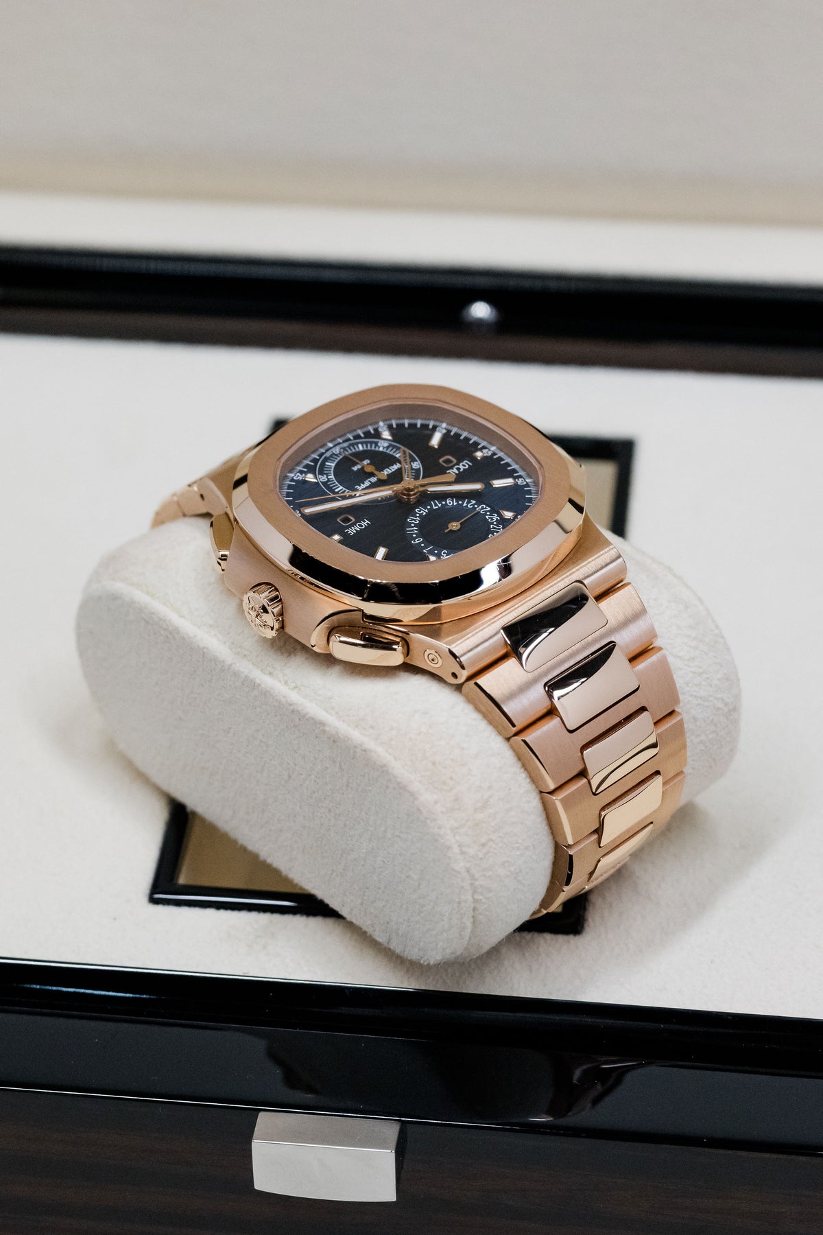 2021 Patek Philippe Nautilus Travel Time 5990/1R