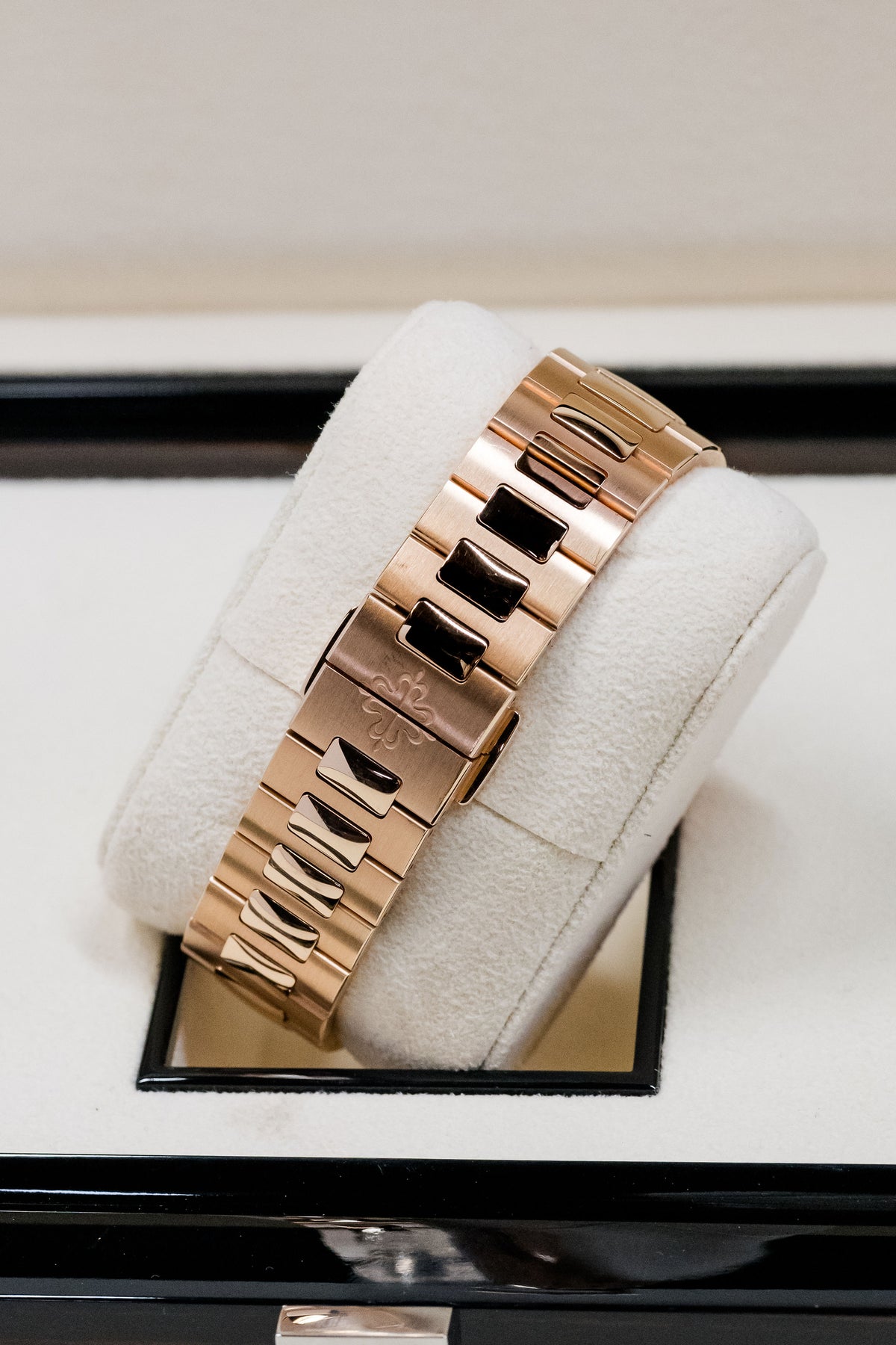 2021 Patek Philippe Nautilus Travel Time 5990/1R