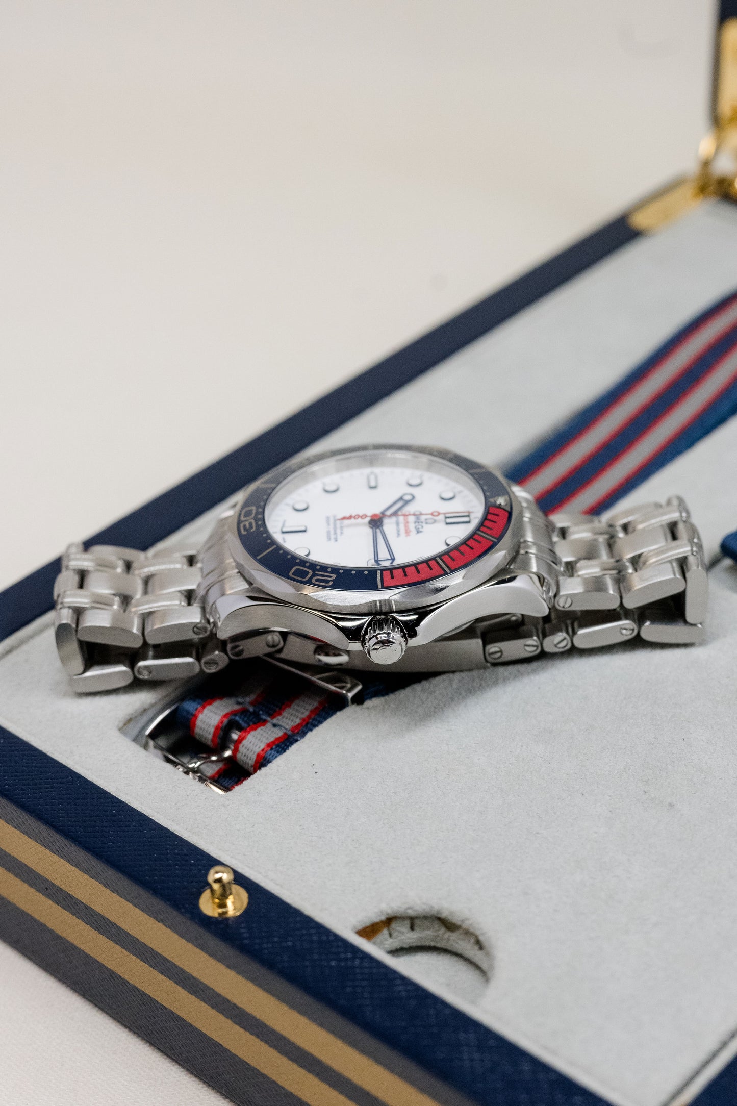 2005 Omega Seamaster Diver 300M 212.32.41.20.04.001