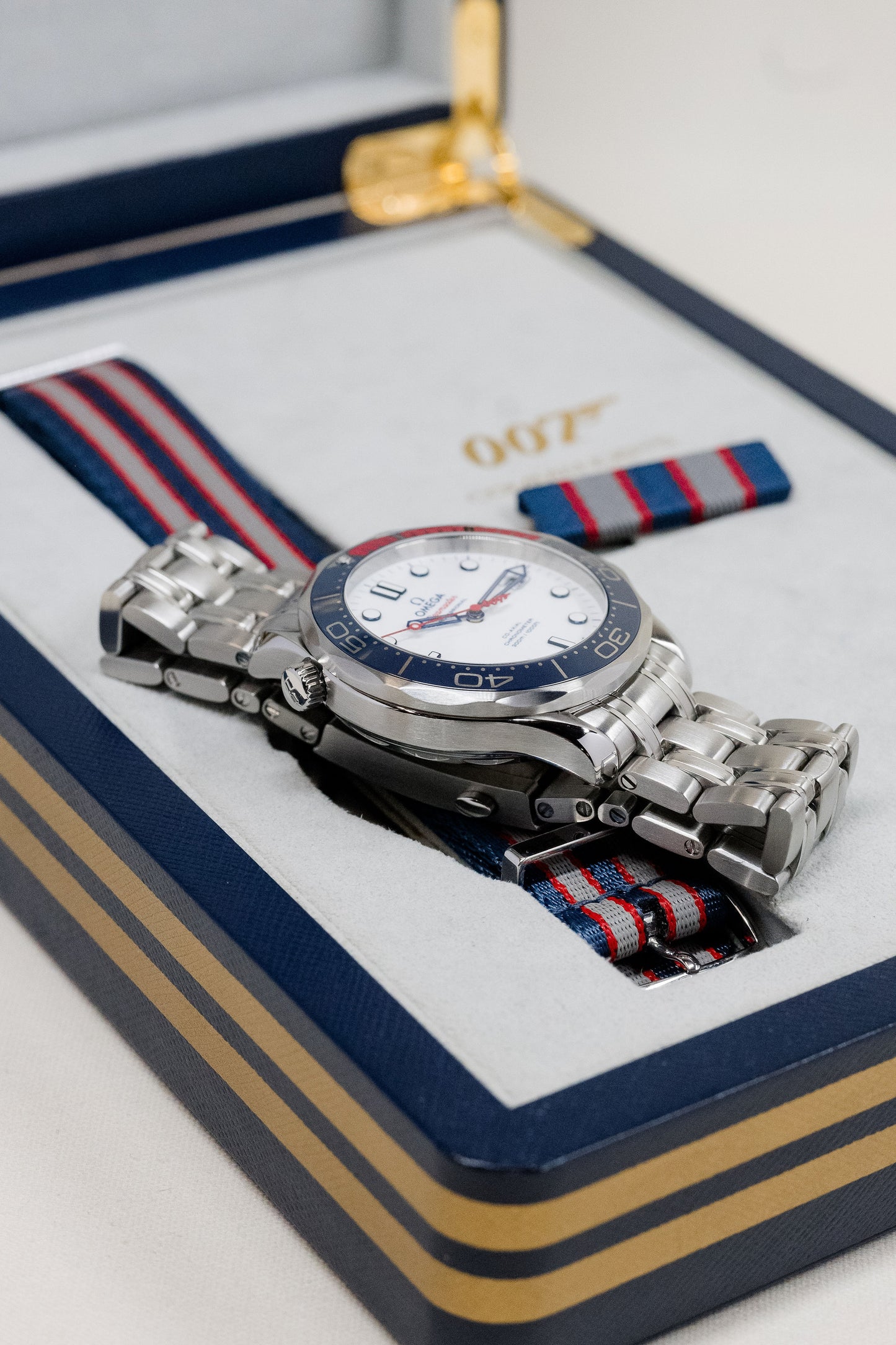 2005 Omega Seamaster Diver 300M 212.32.41.20.04.001