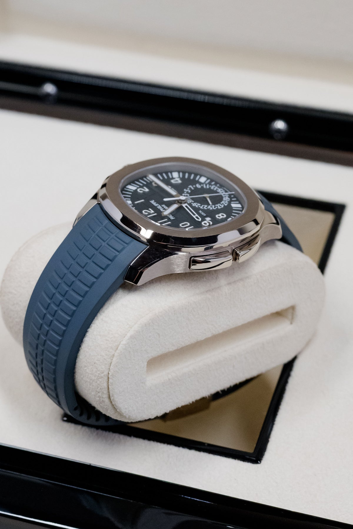 Patek Philippe Aquanaut Travel Time 5164G