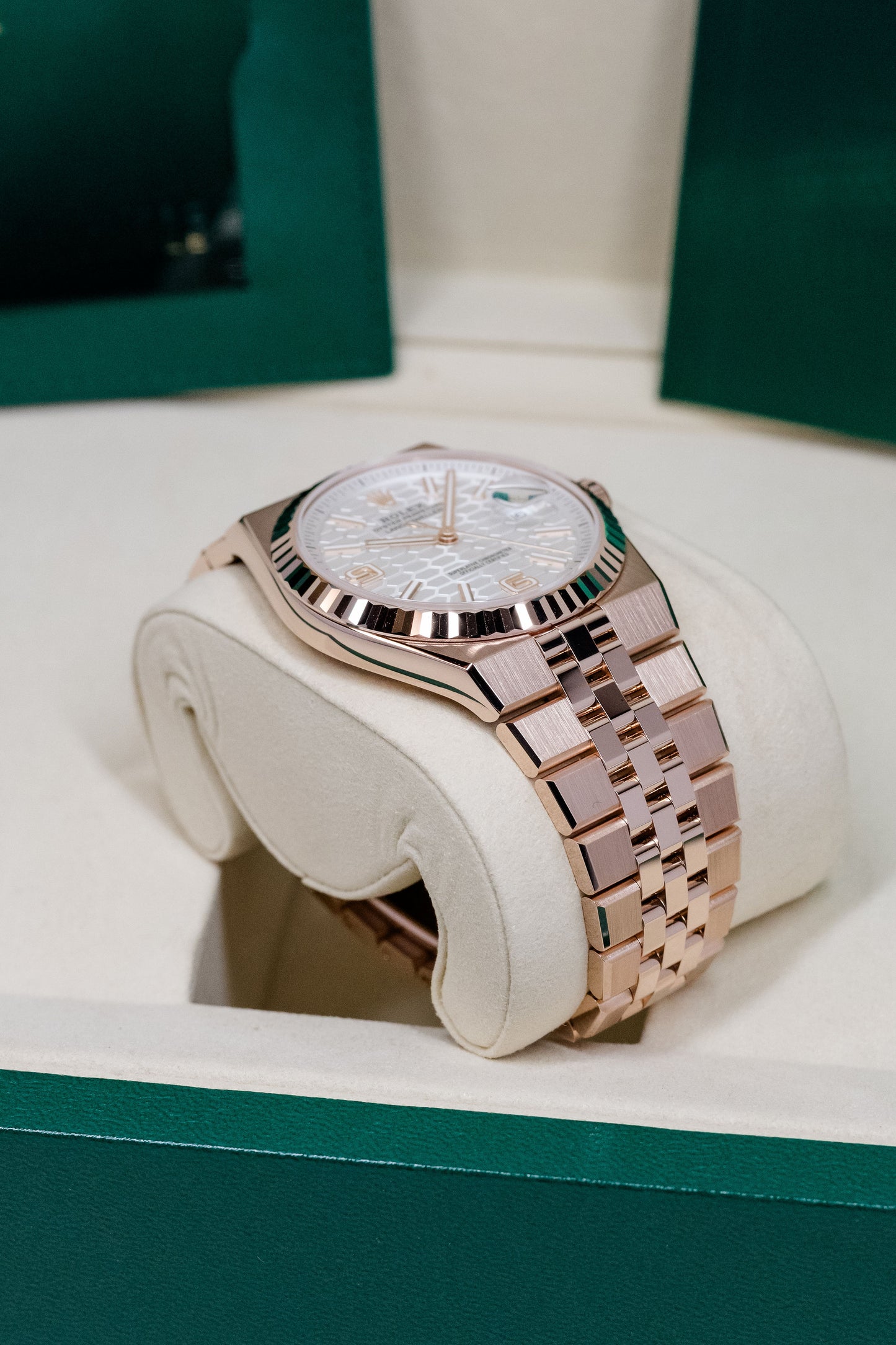 2026 Rolex Land-Dweller 40 127335