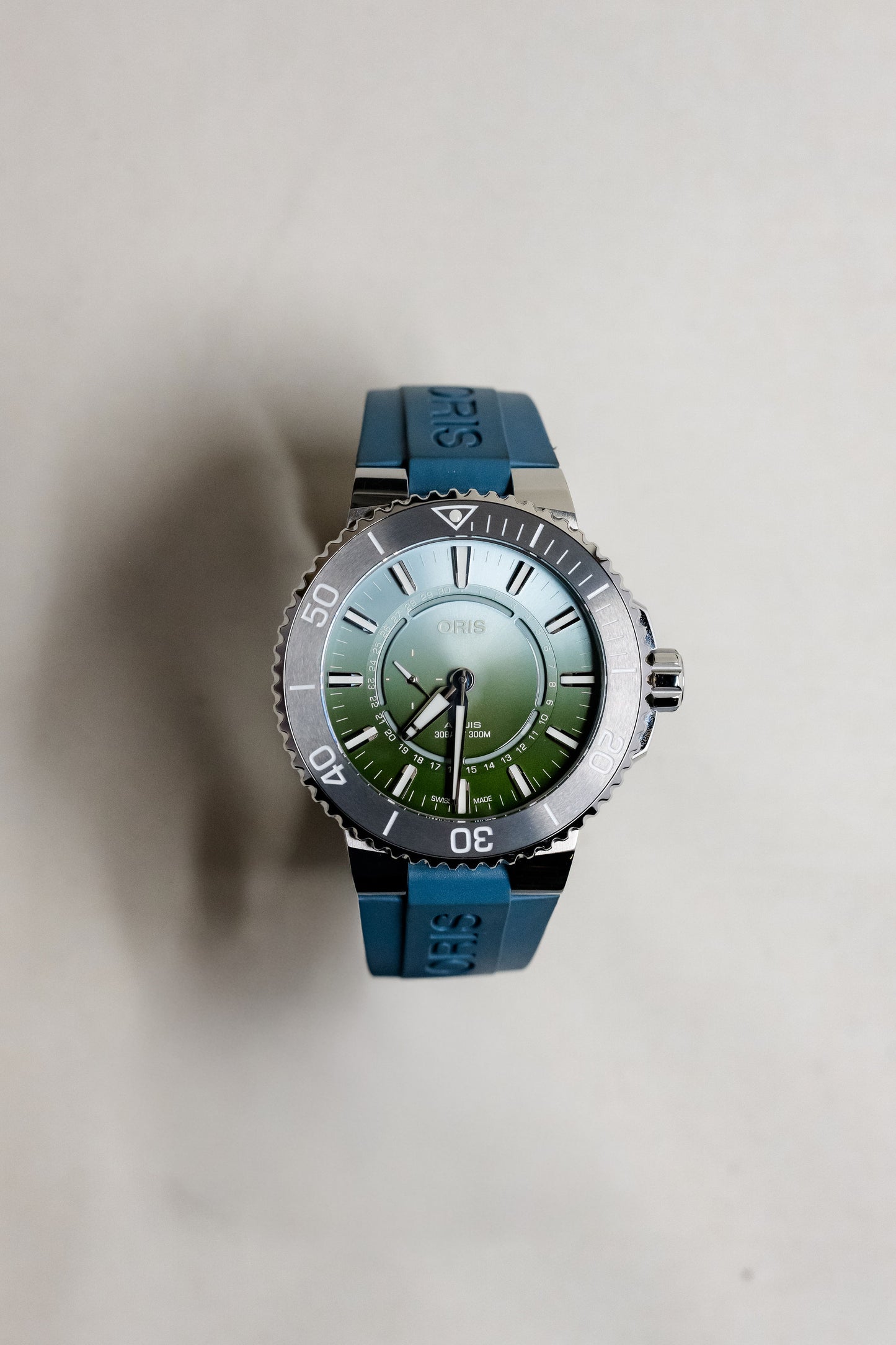 Oris Aquis Dat Watt Limited Edition 01 743 7734 4197