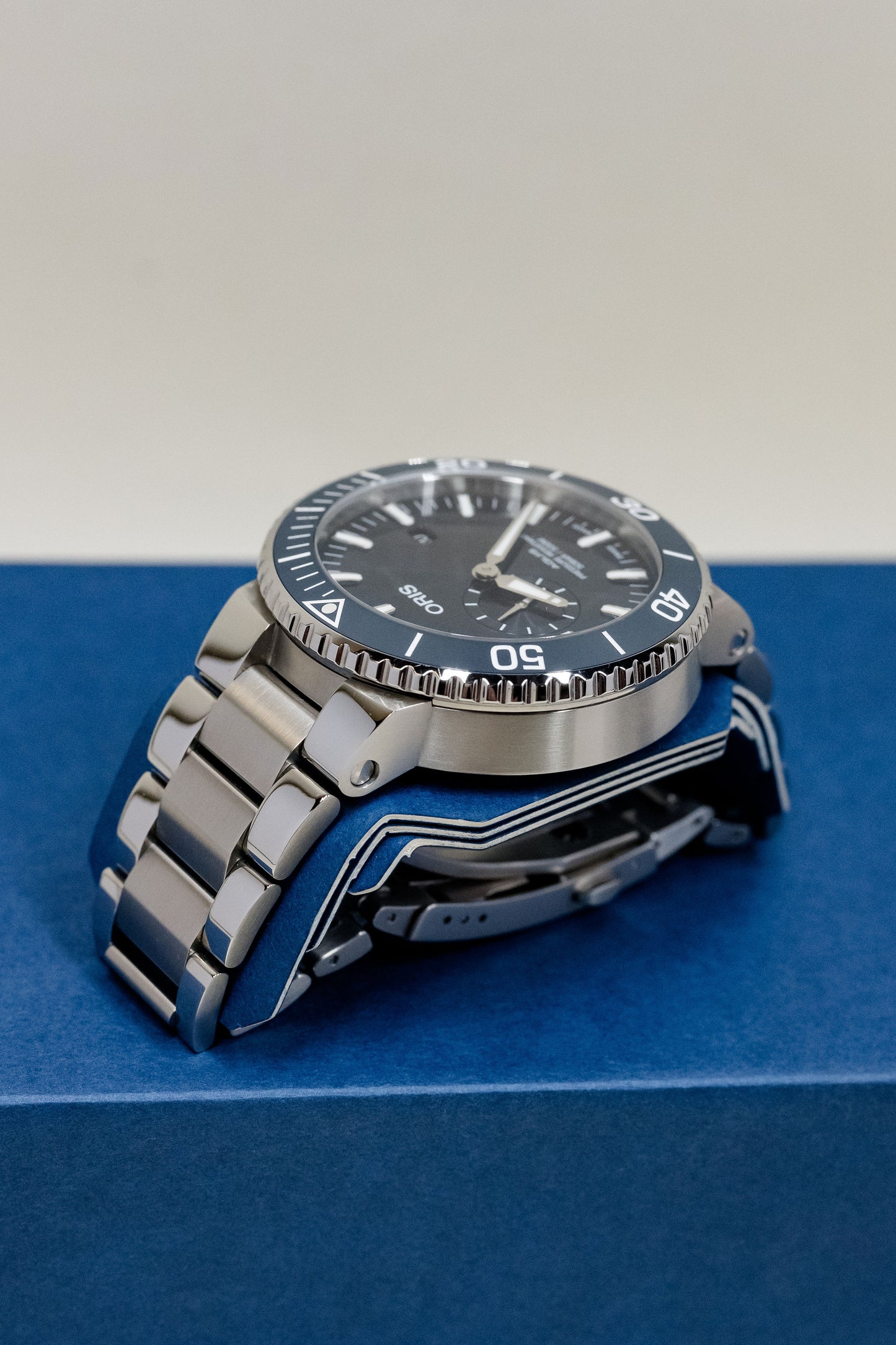 Oris Aquis Small Second 01 743 7733 4155