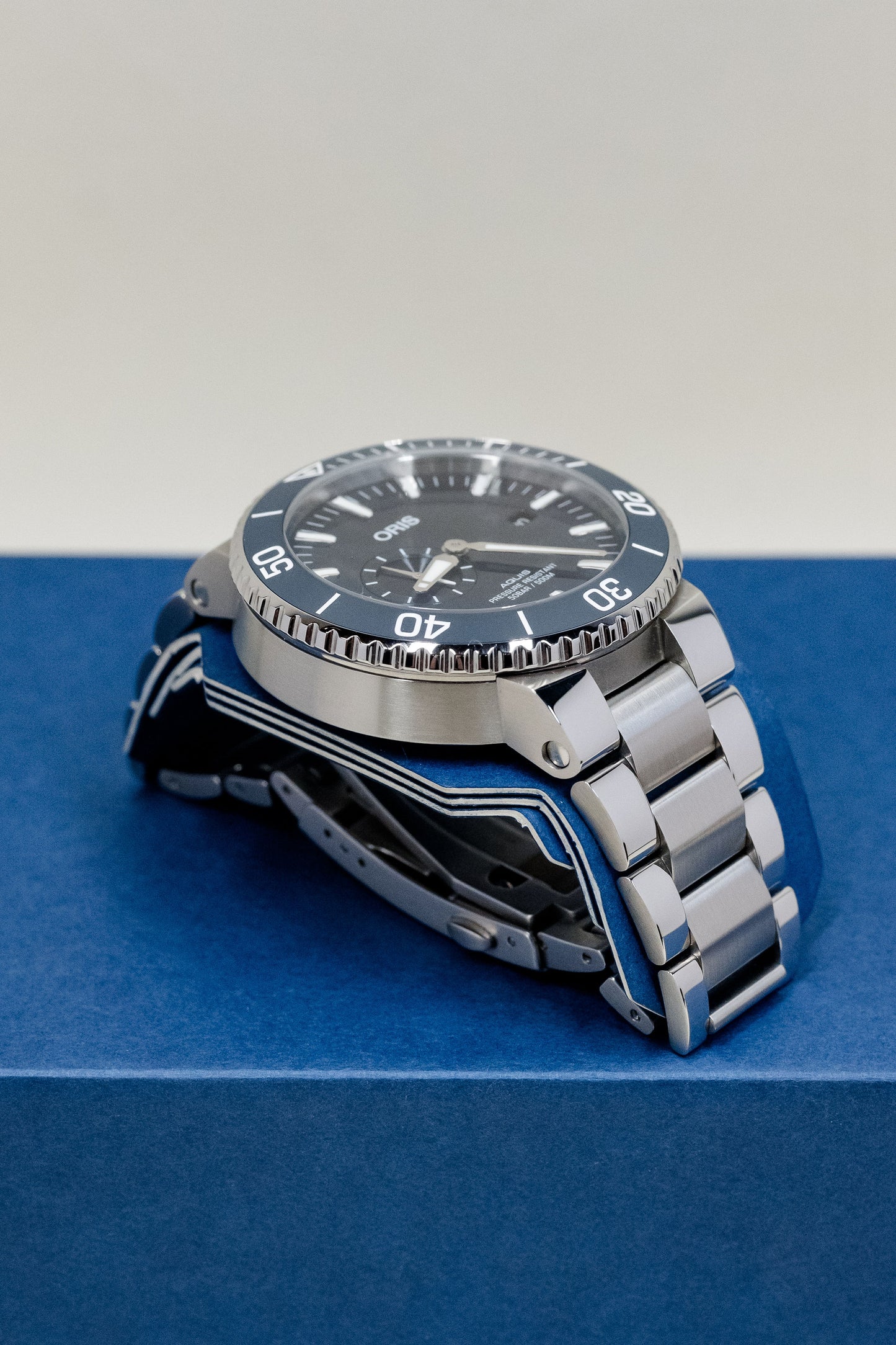 Oris Aquis Small Second 01 743 7733 4155