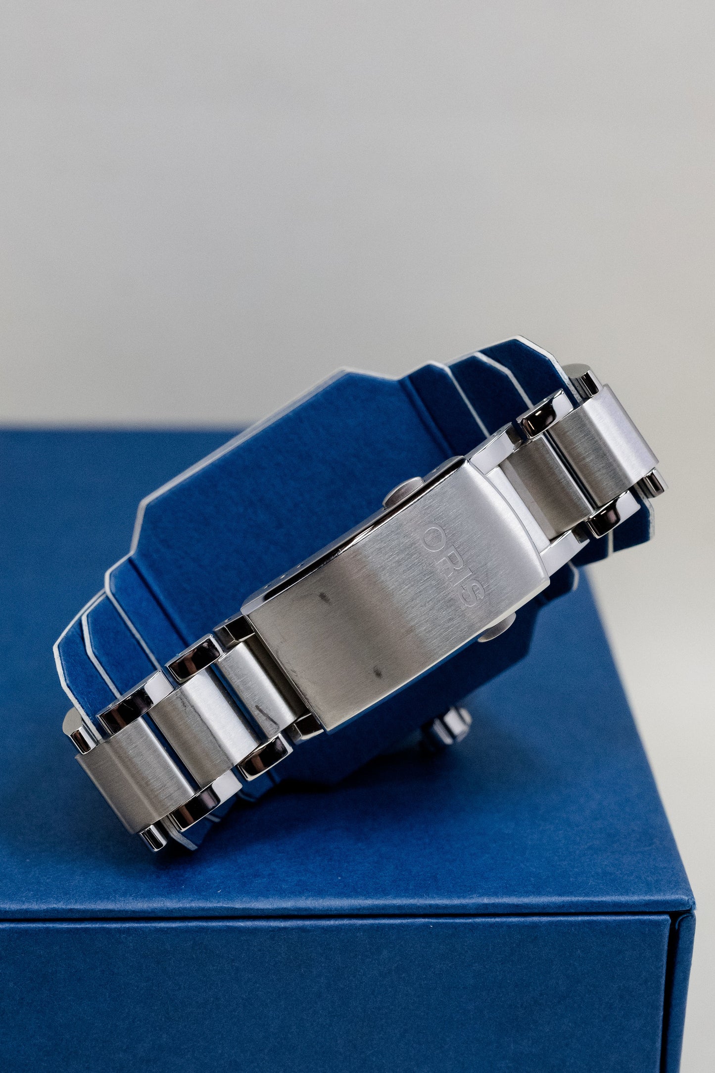 Oris Aquis Small Second 01 743 7733 4155