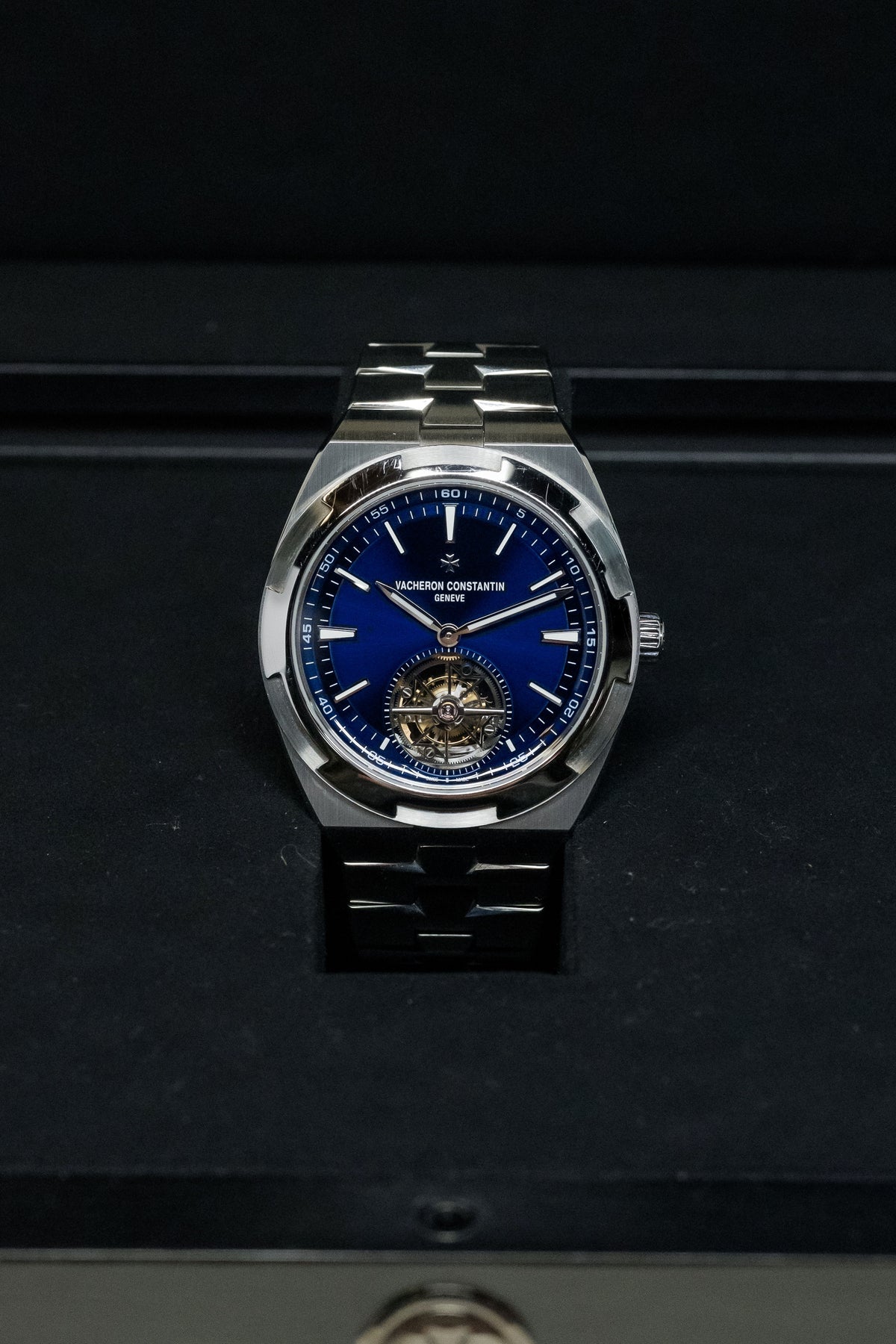 Vacheron Constantin Overseas Tourbillon 6000V/110A-B544