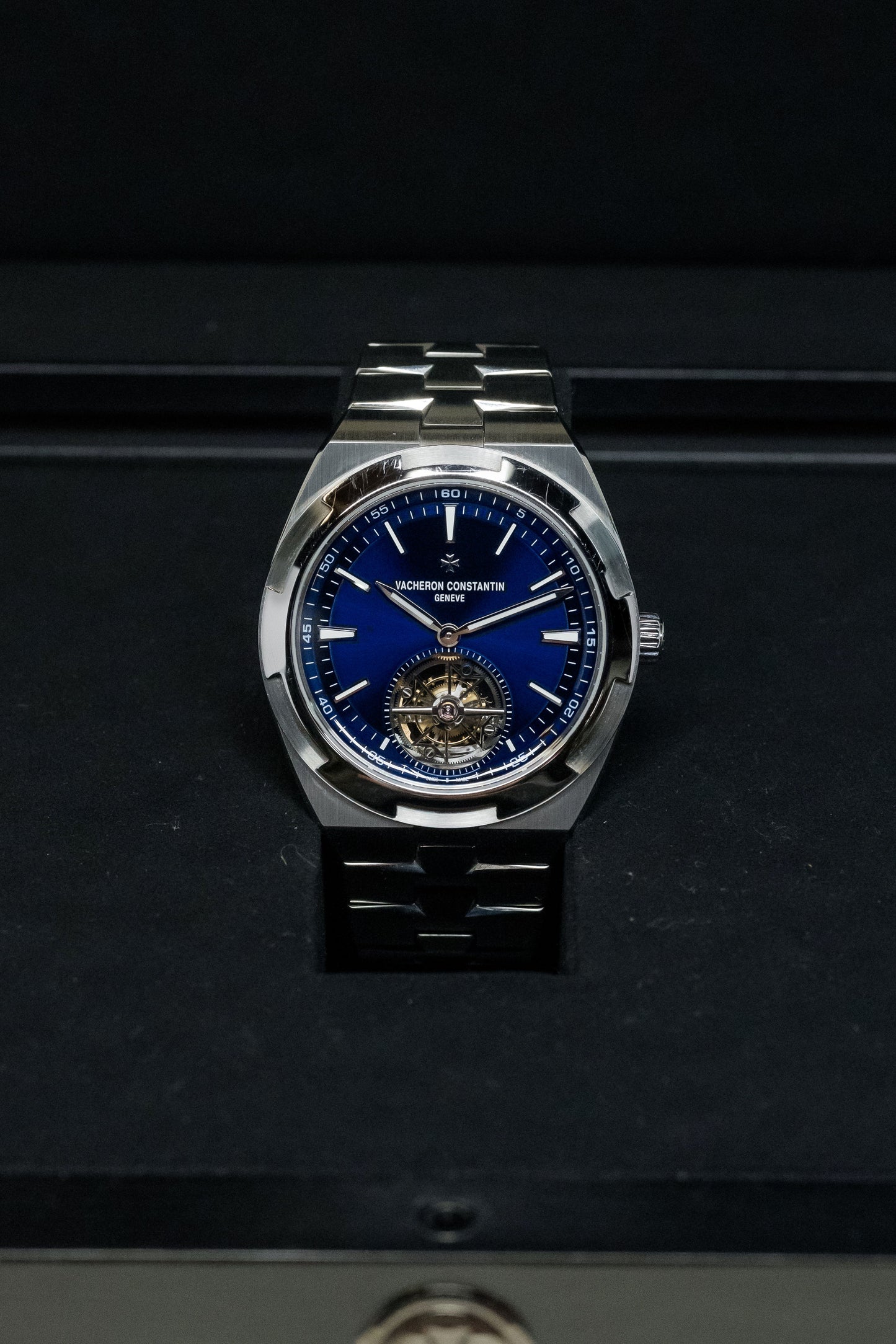 Vacheron Constantin Overseas Tourbillon 6000V/110A-B544