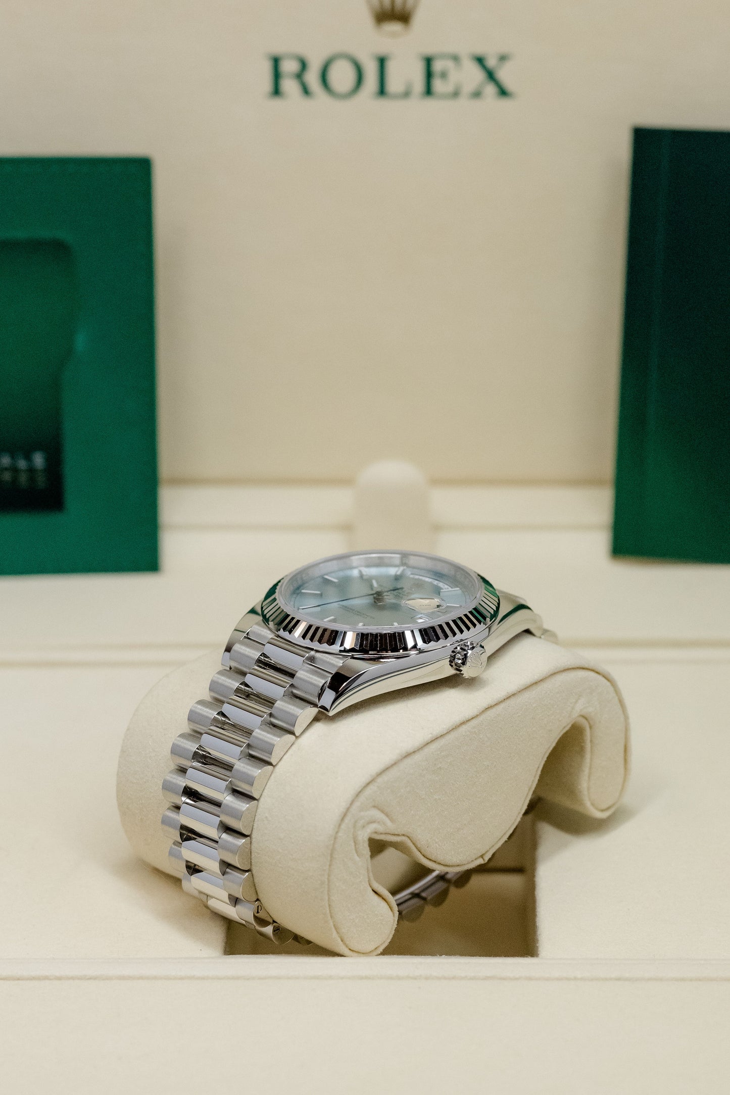 2026 Rolex Platinum Day-Date 40 228236