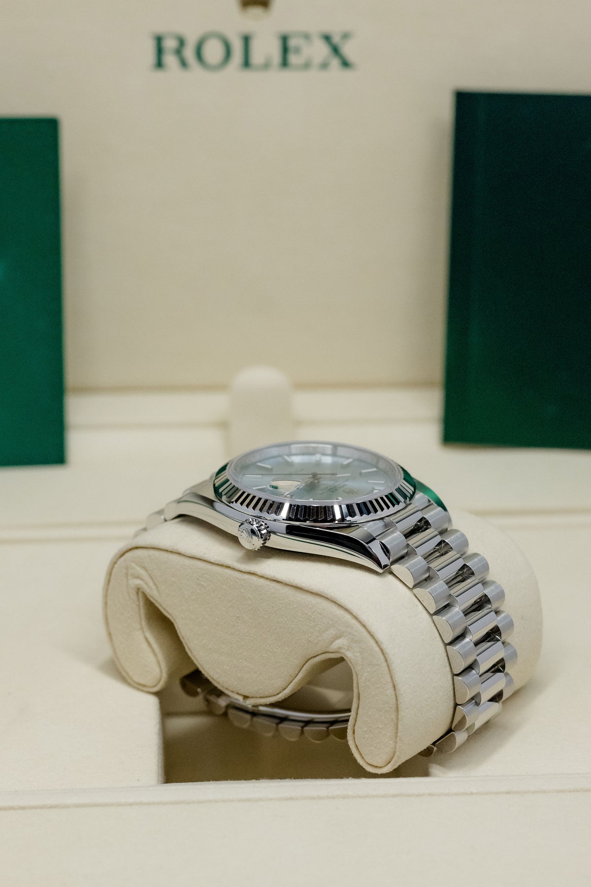 2026 Rolex Platinum Day-Date 40 228236