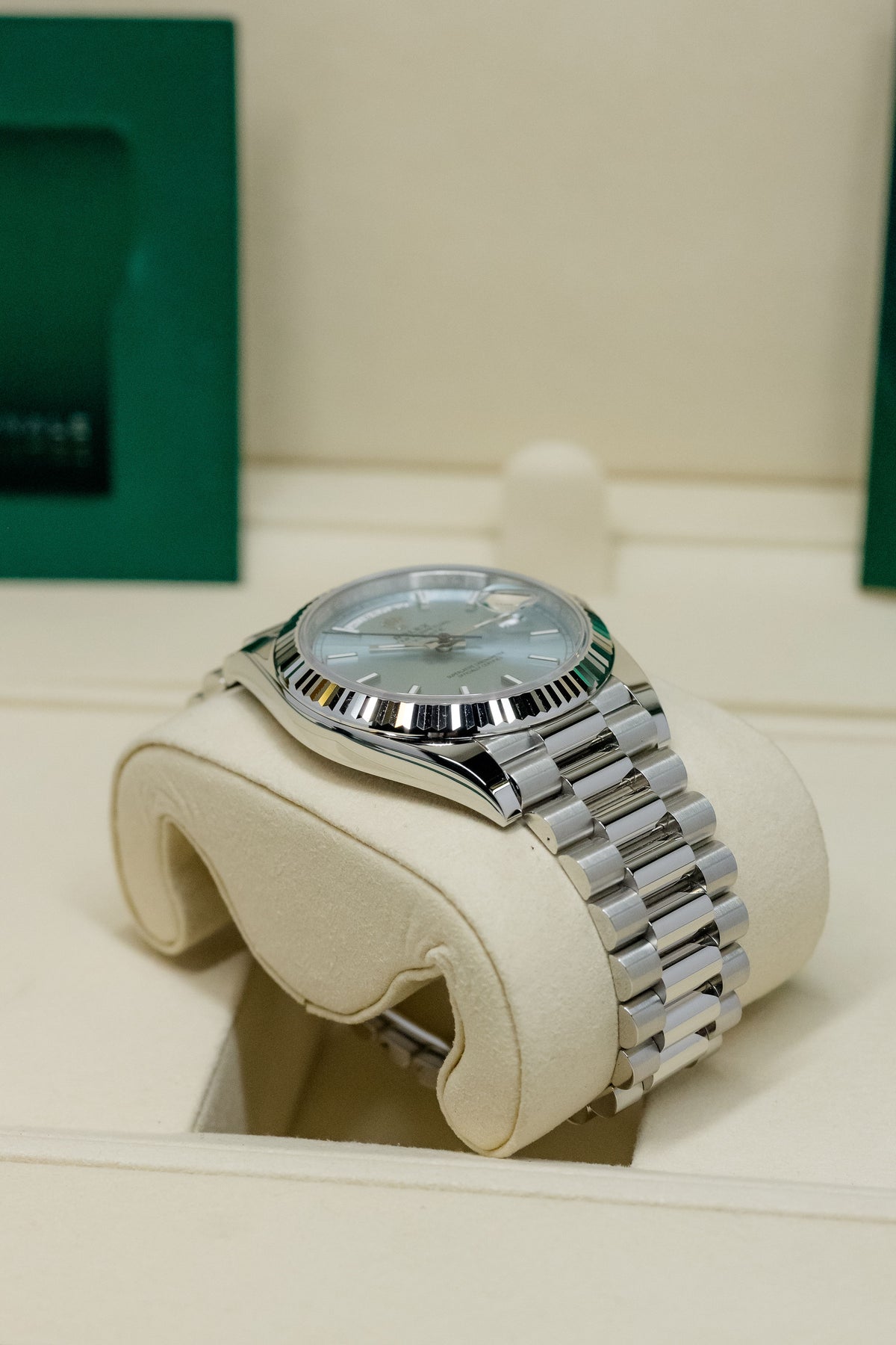 2026 Rolex Platinum Day-Date 40 228236