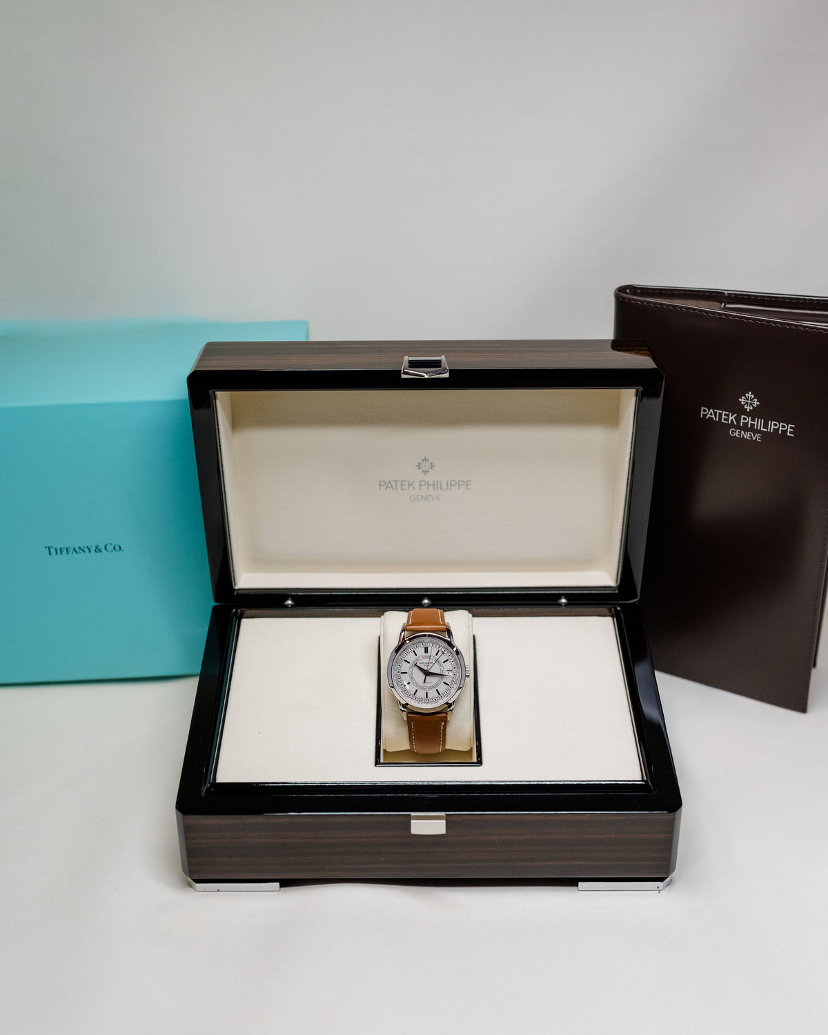2025 Patek Philippe Calatrava Weekly Calendar 5212A-001