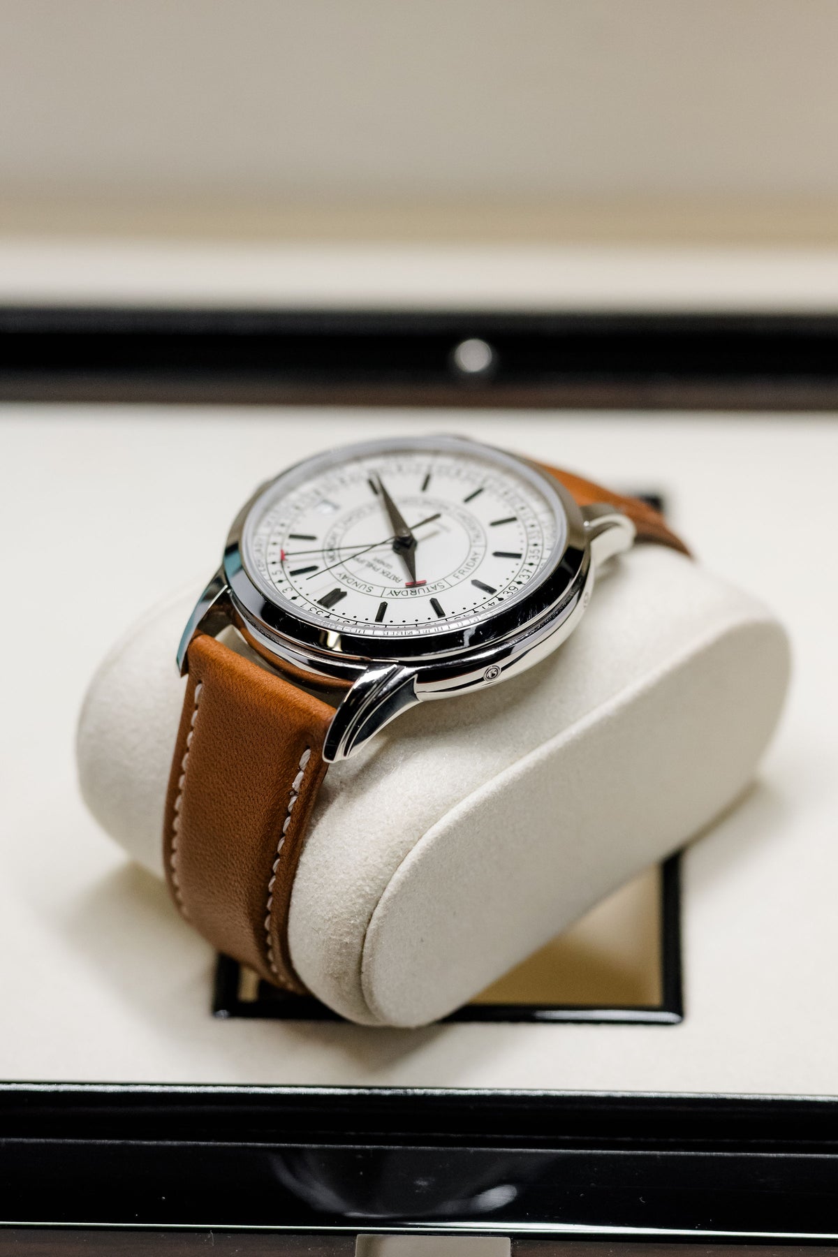 2025 Patek Philippe Calatrava Weekly Calendar 5212A-001