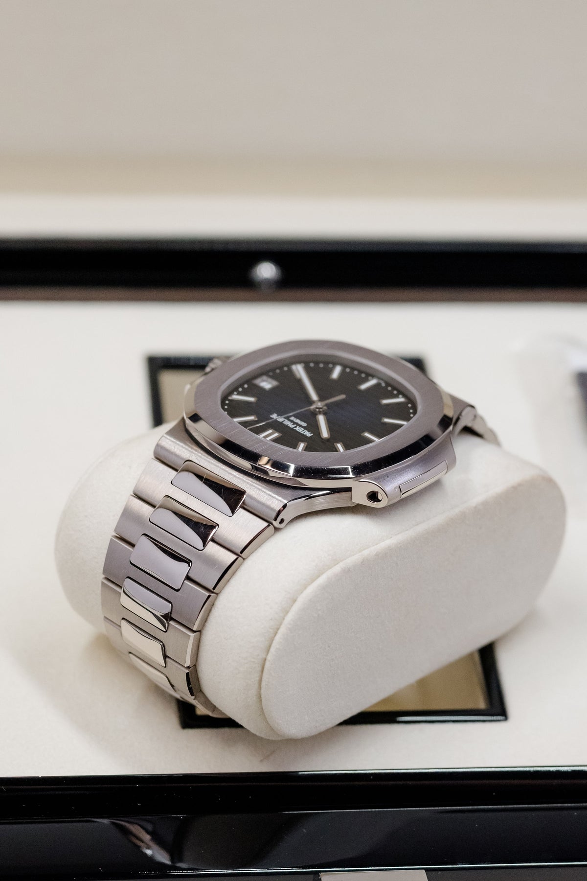 2024 Patek Philippe Nautilus 5811/1G-001