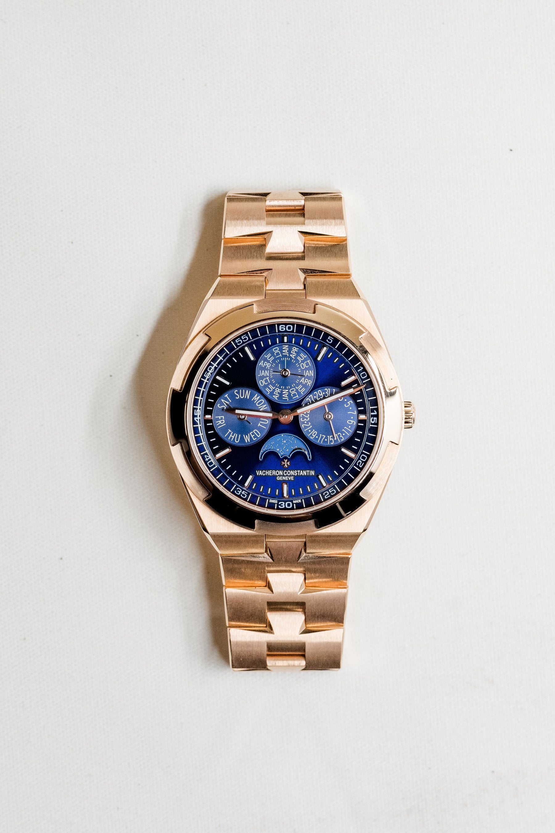 2022 Vacheron Constantin Overseas Perpetual Calendar 4300V/120R-B509