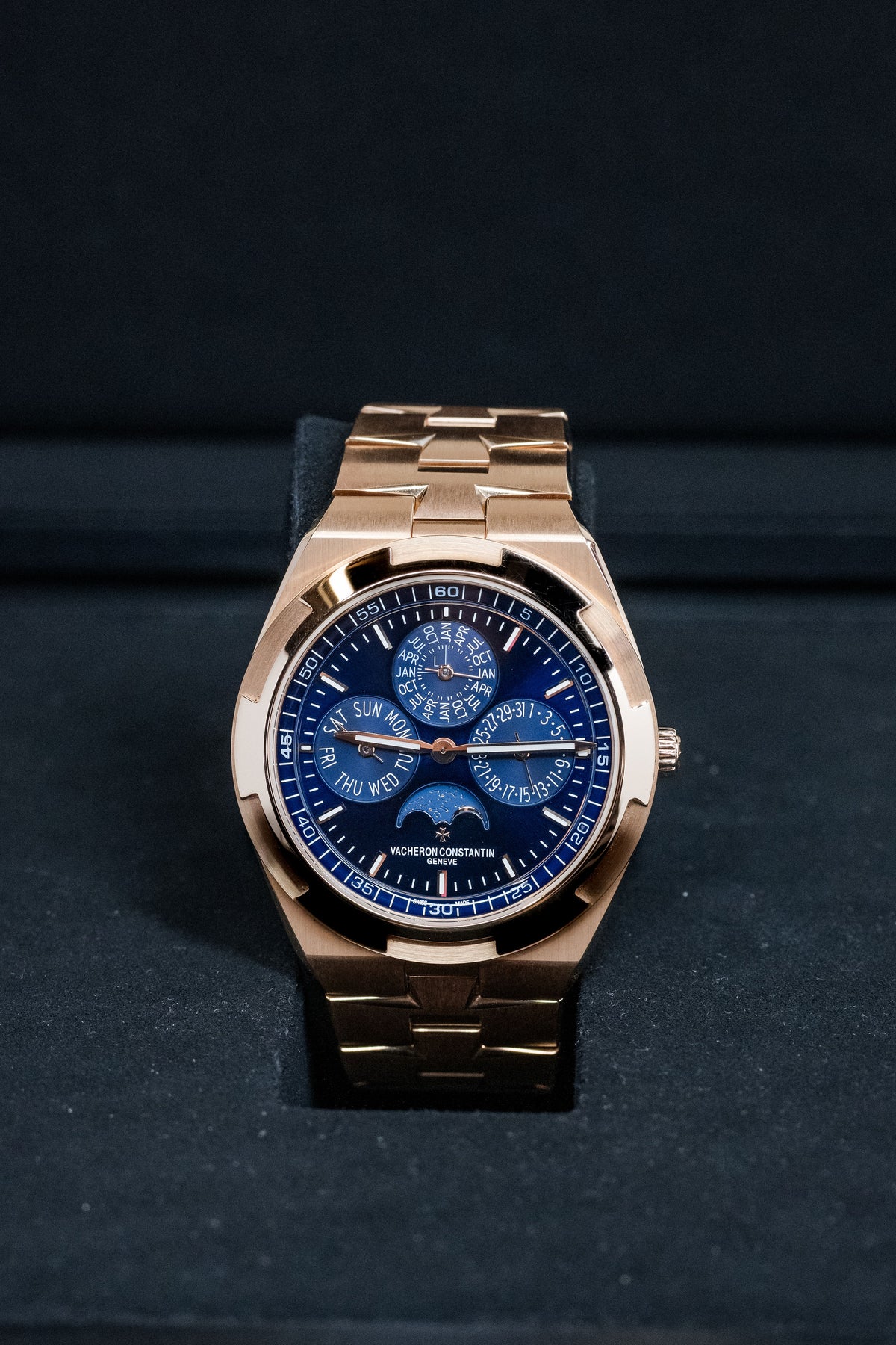 2022 Vacheron Constantin Overseas Perpetual Calendar 4300V/120R-B509