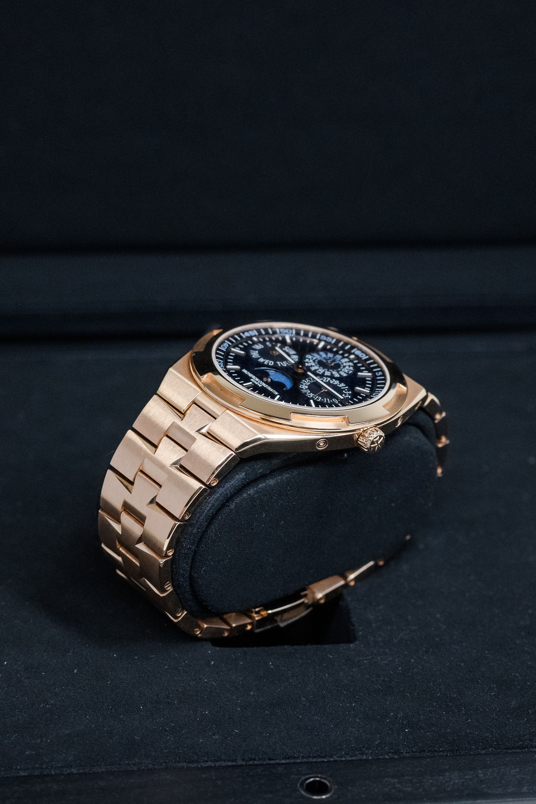 2022 Vacheron Constantin Overseas Perpetual Calendar 4300V/120R-B509