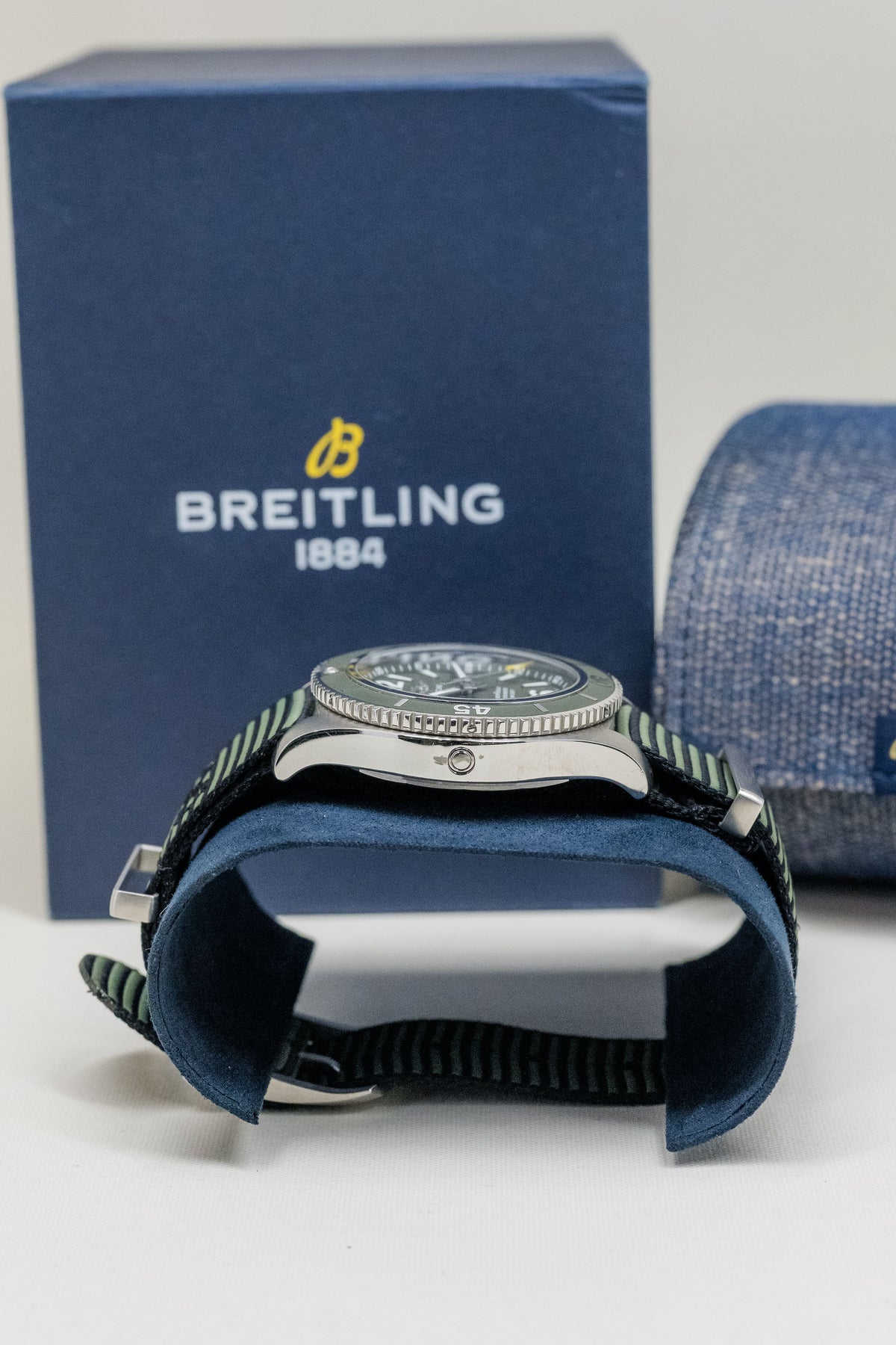 Breitling Superocean Automatic 44 Outerknown A17367A11L1W1