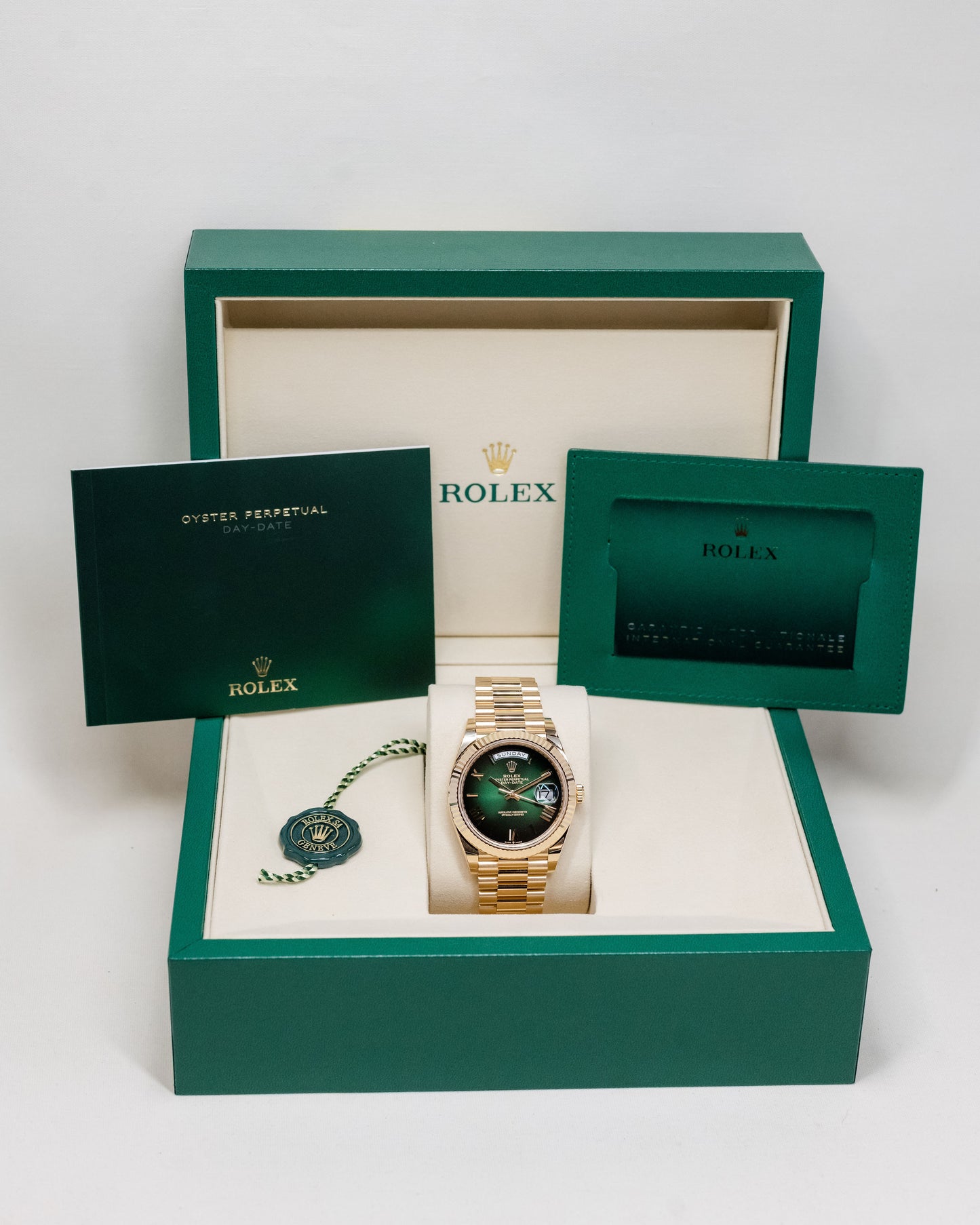 Rolex Day-Date 40 228238