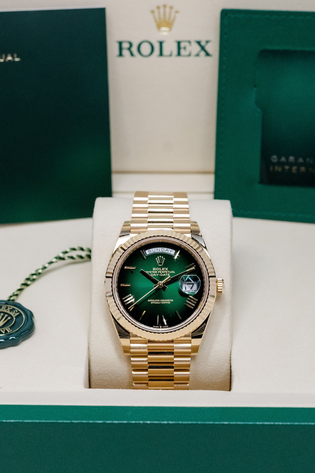 Rolex Day-Date 40 228238