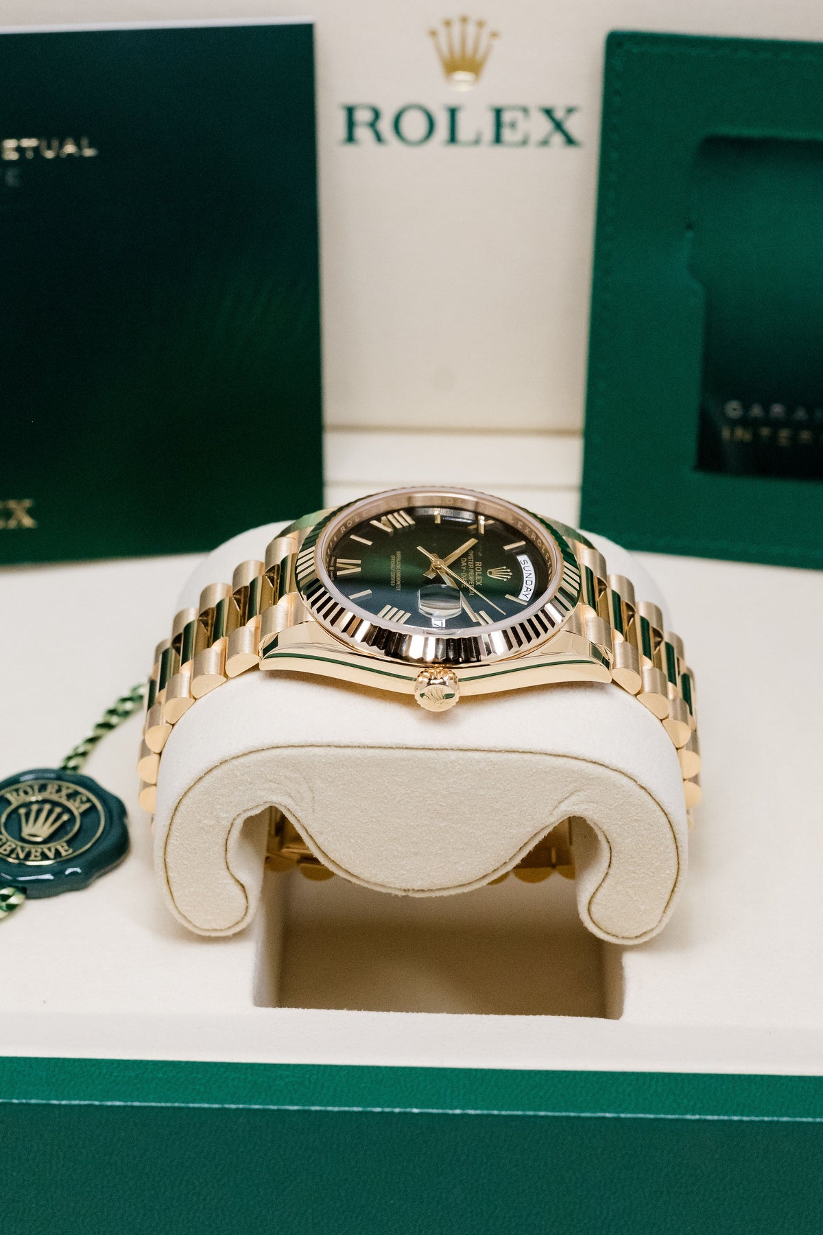 Rolex Day-Date 40 228238