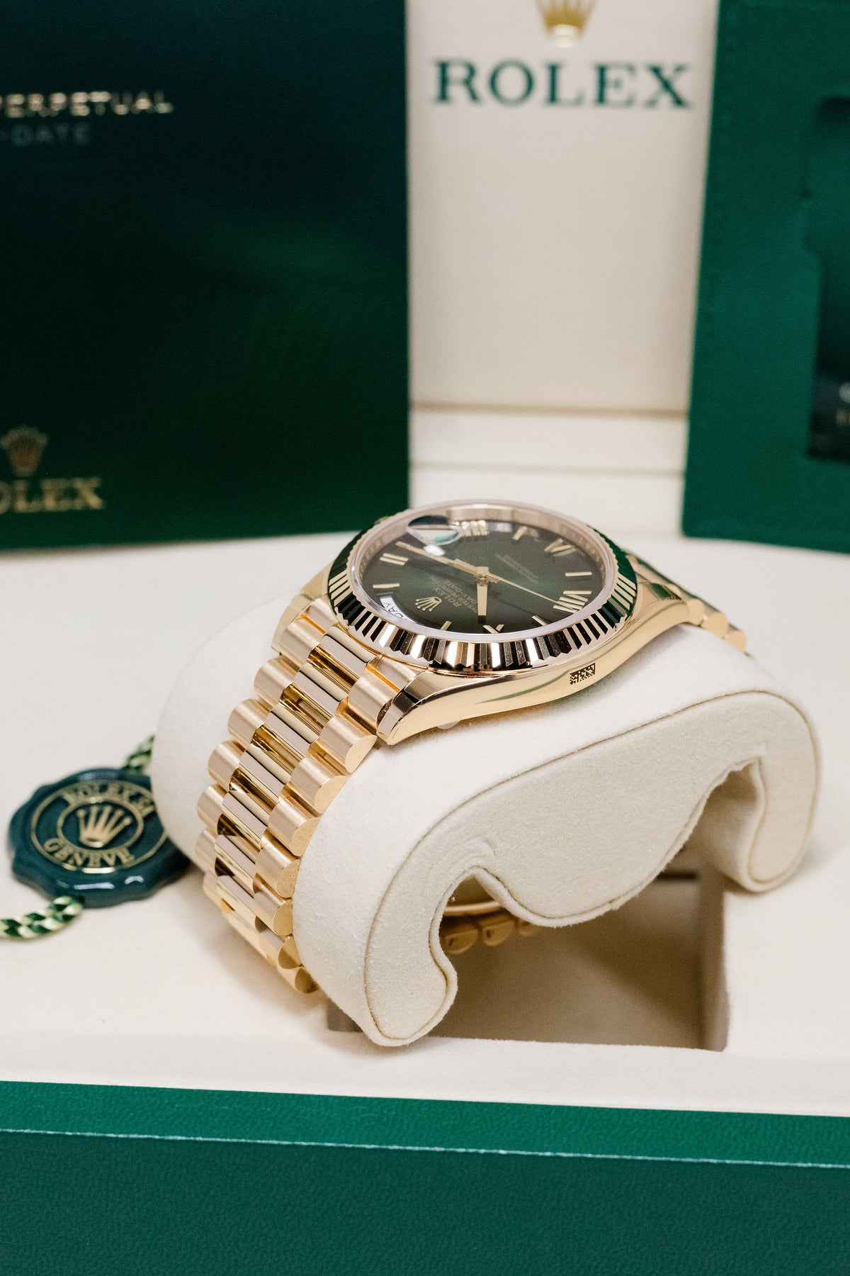Rolex Day-Date 40 228238