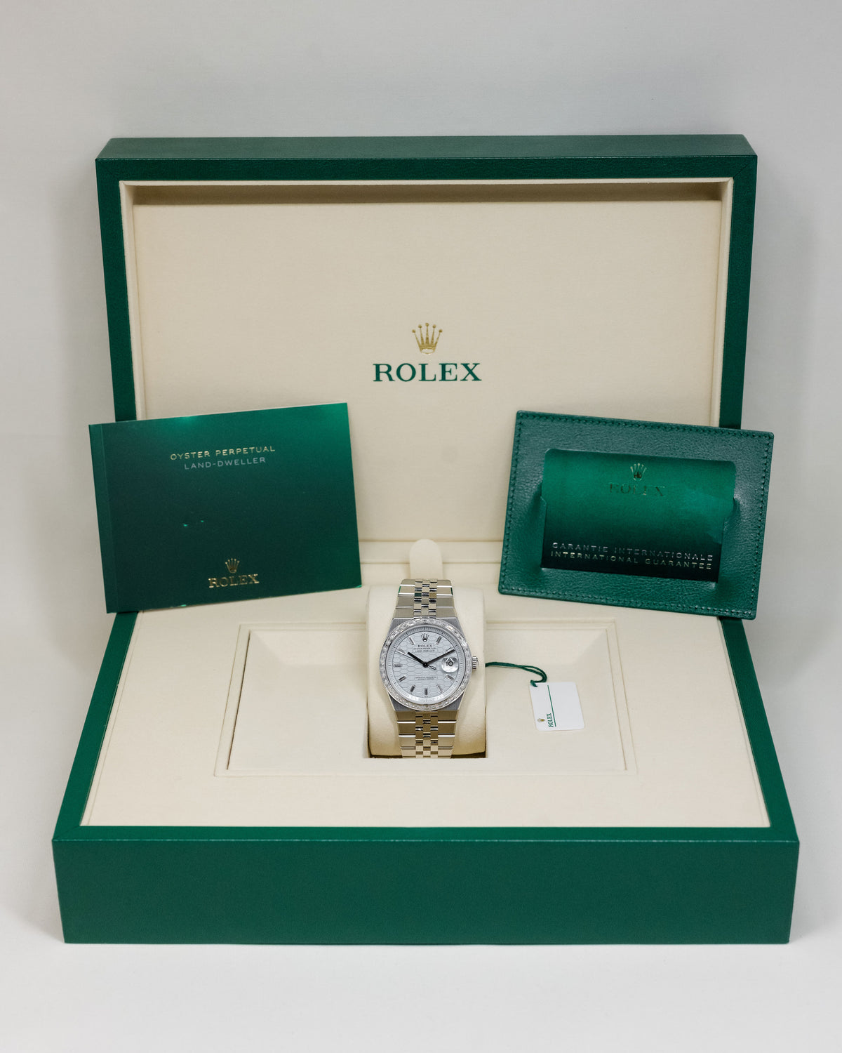 2026 Rolex Land-Dweller 40 127386TBR