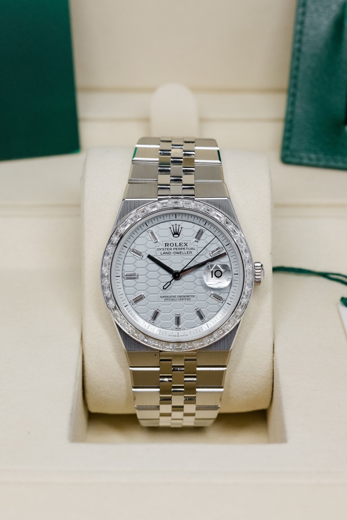 2026 Rolex Land-Dweller 40 127386TBR