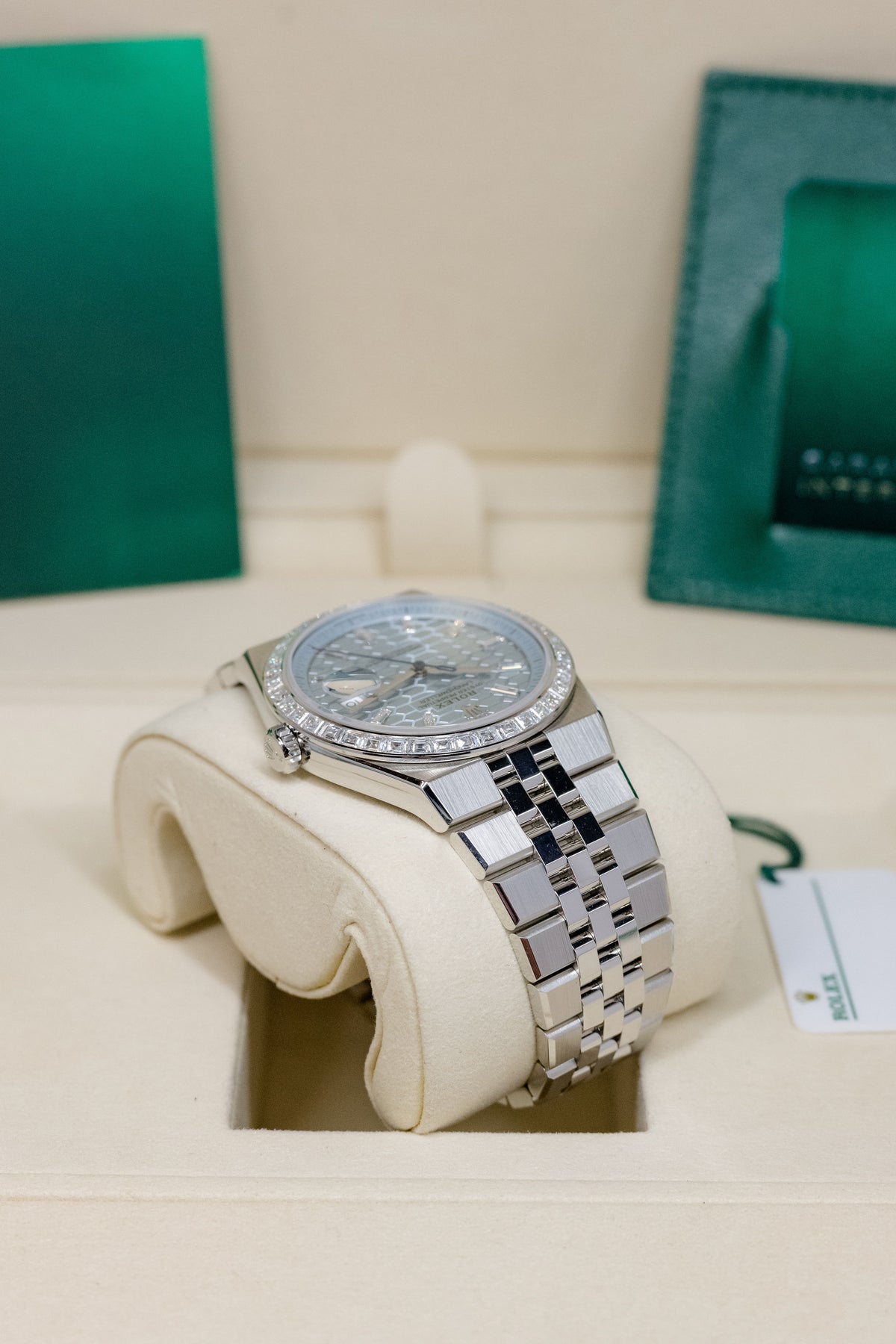 2026 Rolex Land-Dweller 40 127386TBR