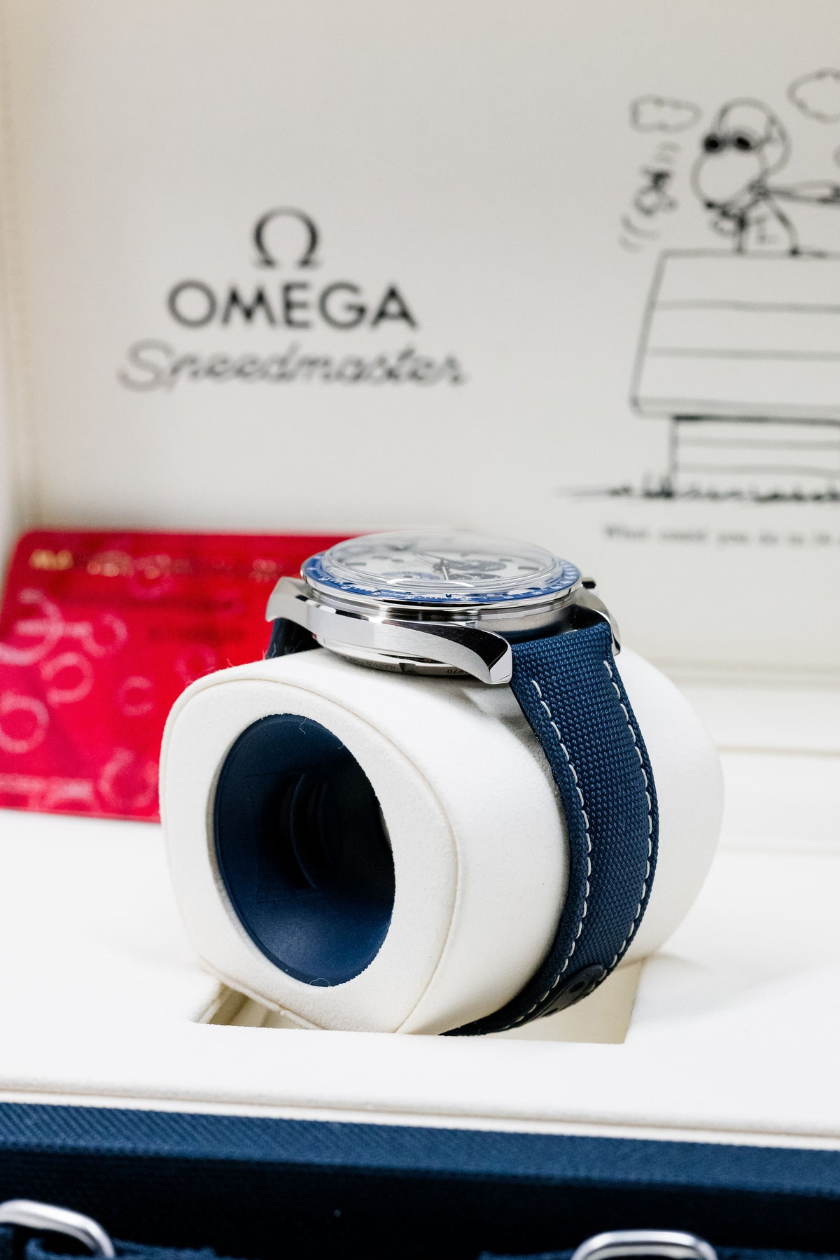 2026 Omega Speedmaster Snoopy 310.32.42.50.02.001