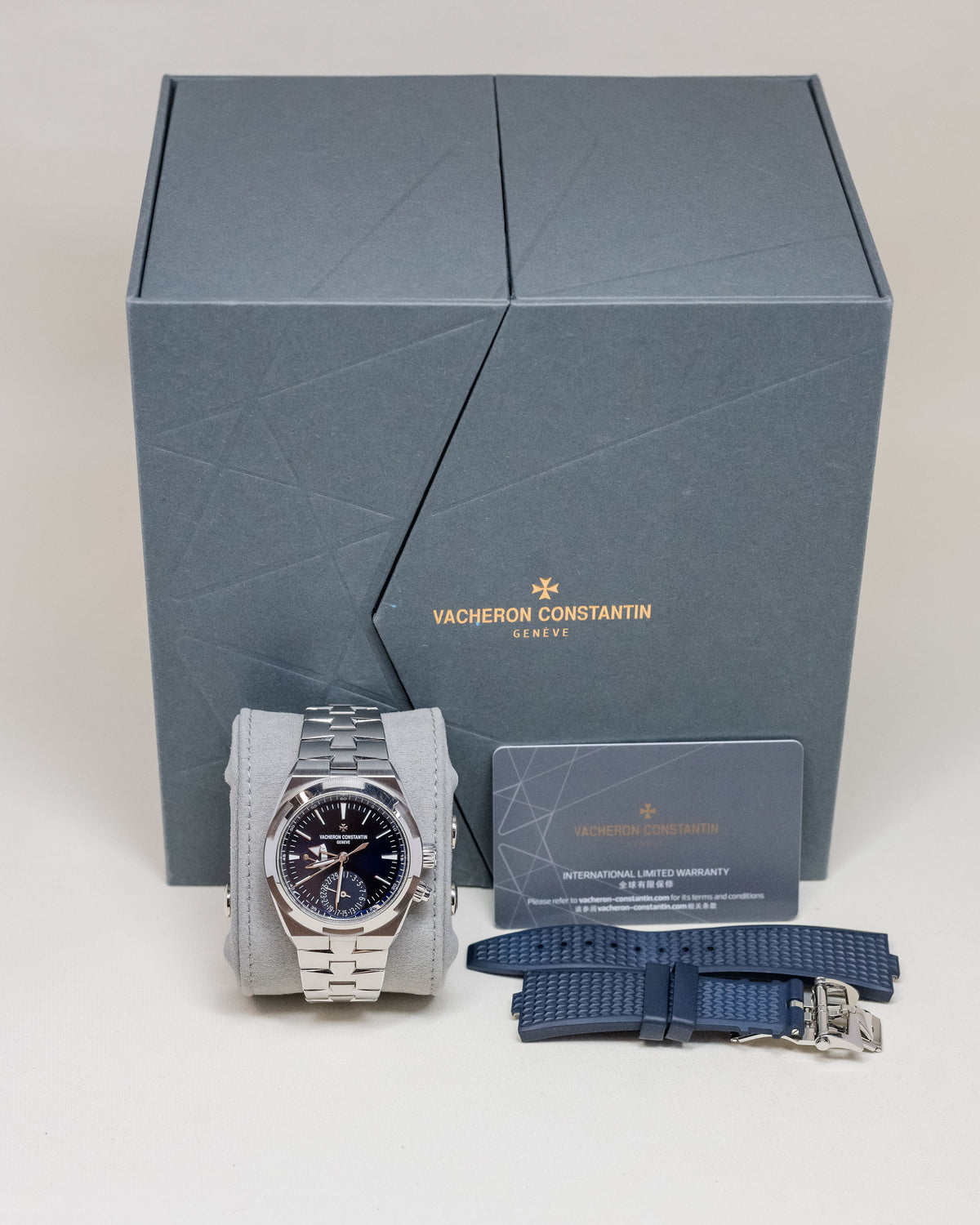 2025 Vacheron Constantin Overseas Dual Time 7920V