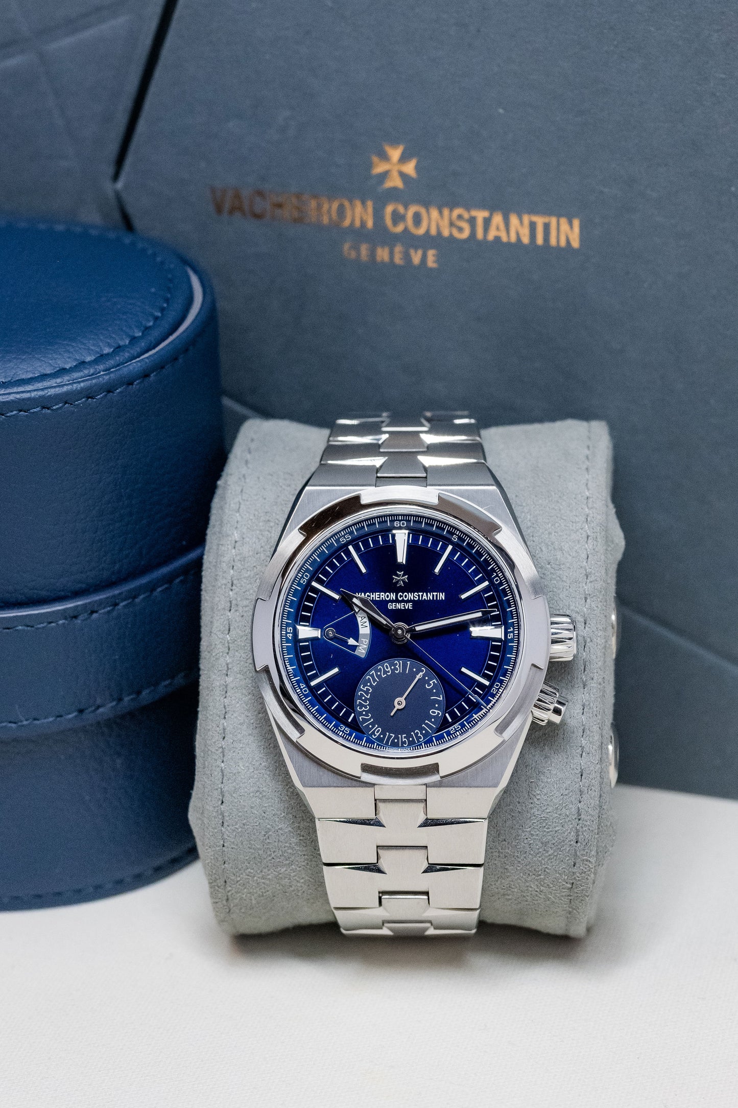 2024 Vacheron Constantin Overseas Dual Time 7920V