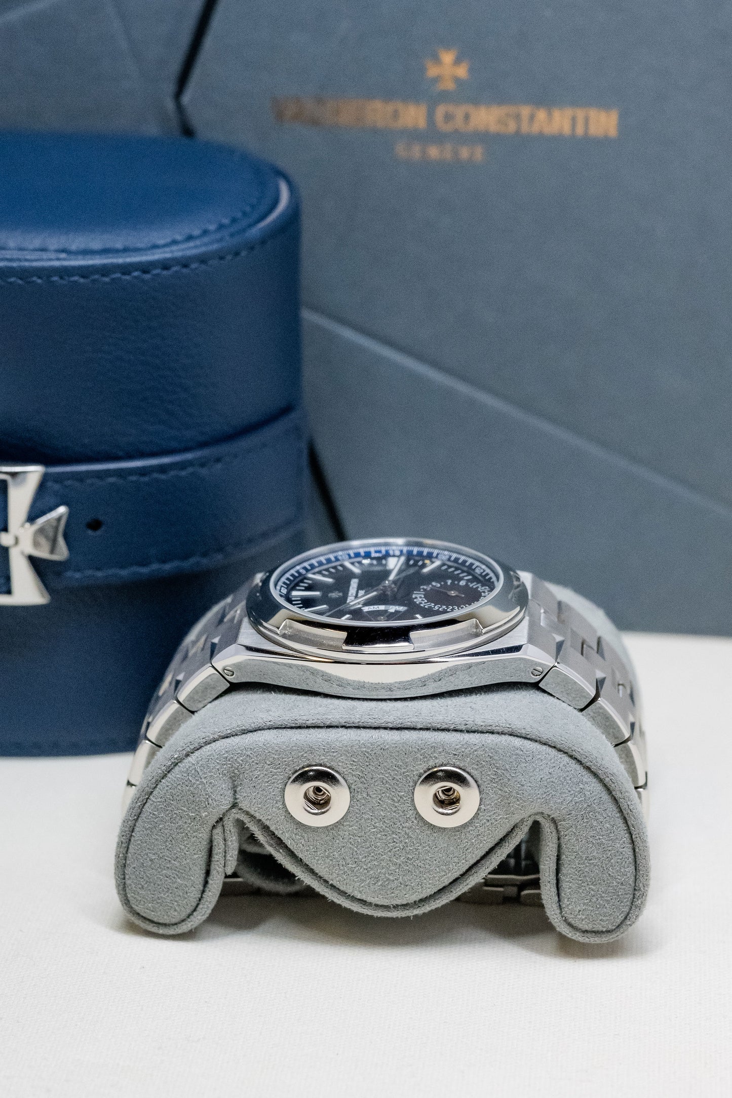 2024 Vacheron Constantin Overseas Dual Time 7920V