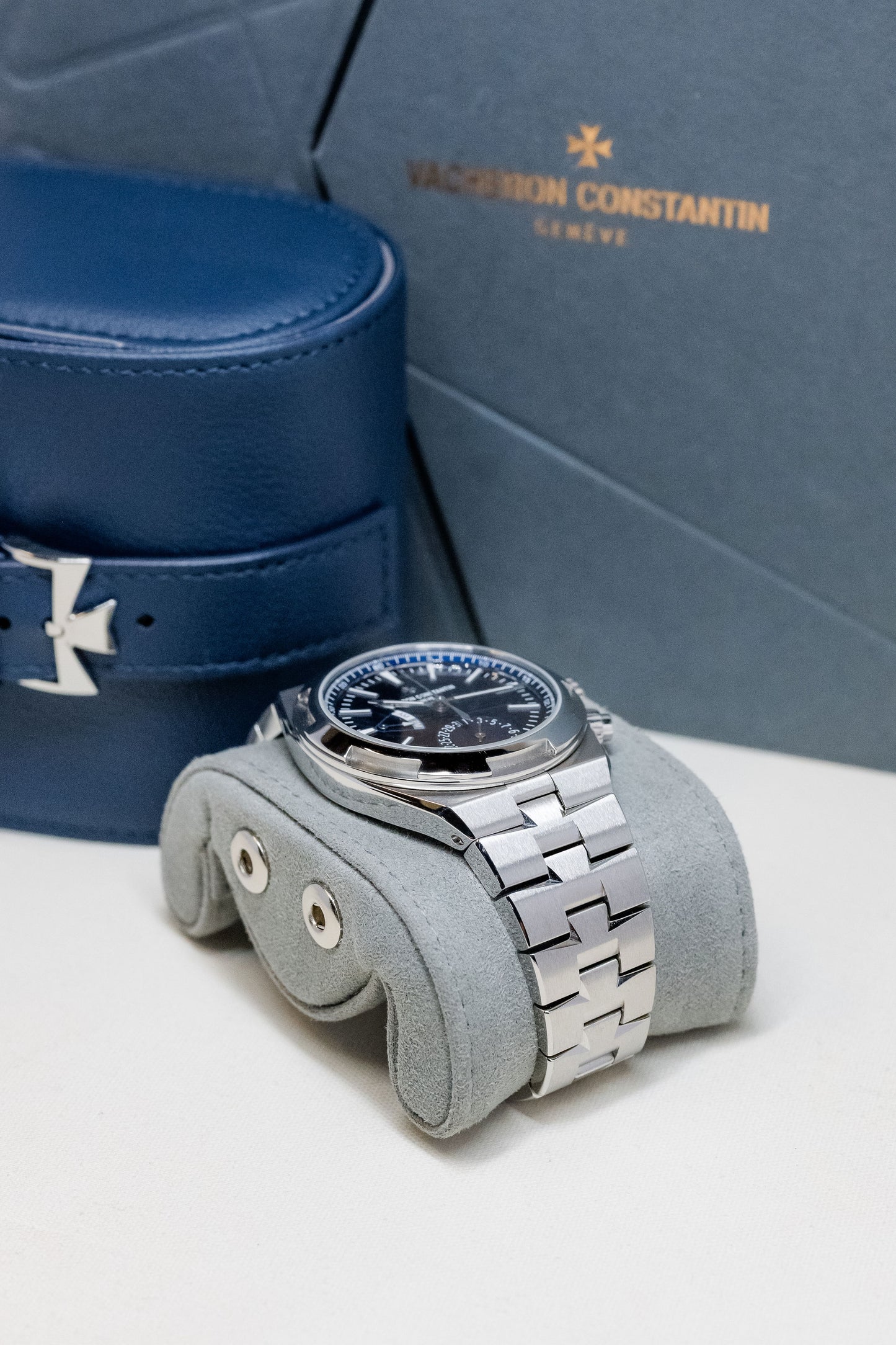 2024 Vacheron Constantin Overseas Dual Time 7920V