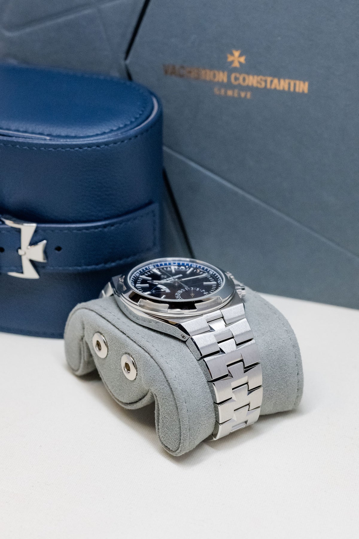 2024 Vacheron Constantin Overseas Dual Time 7920V
