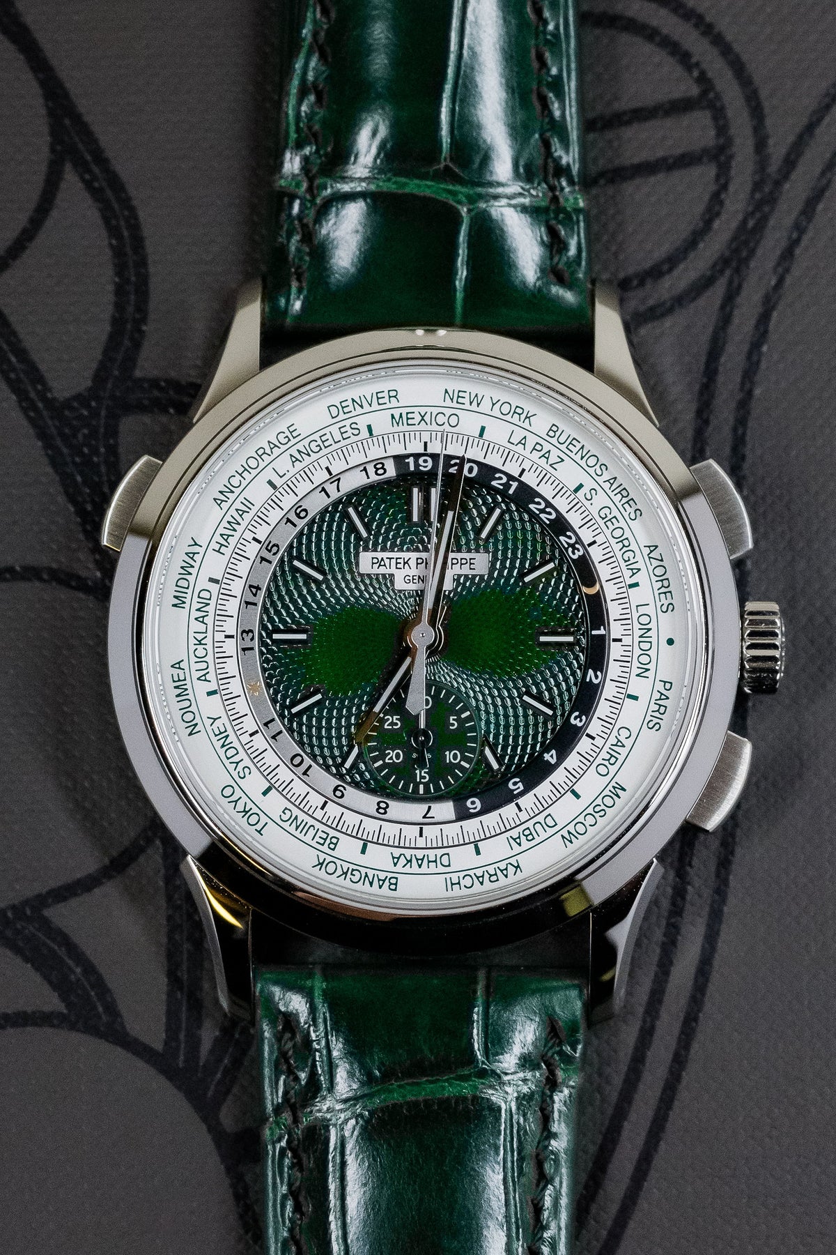 2026 Patek Philippe Complications 5930P-001